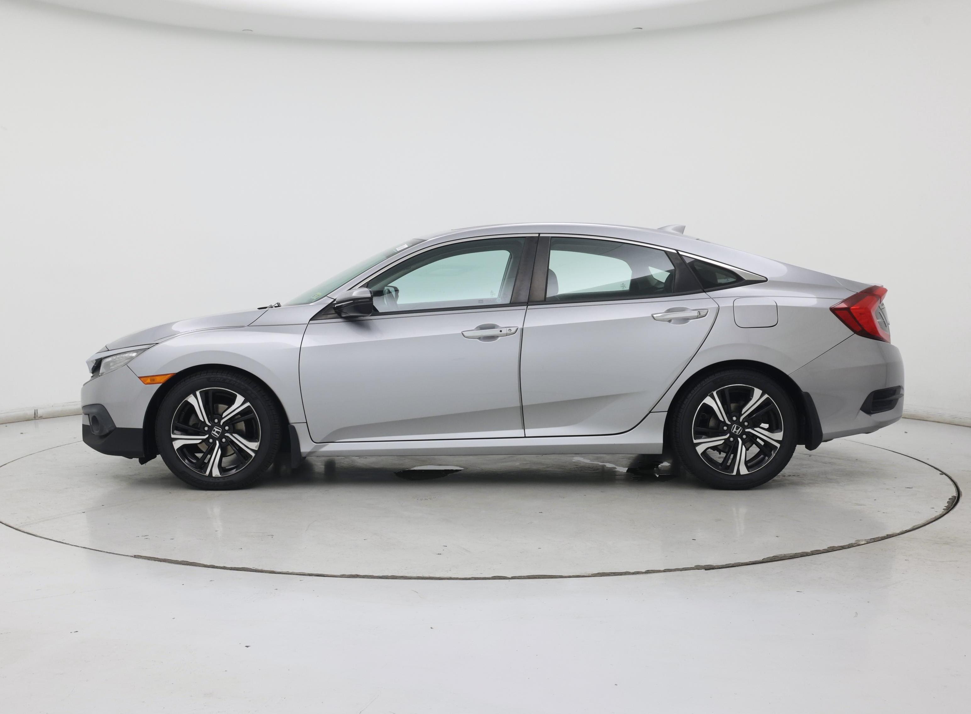Thumbnail: 2017 Honda Civic - 3