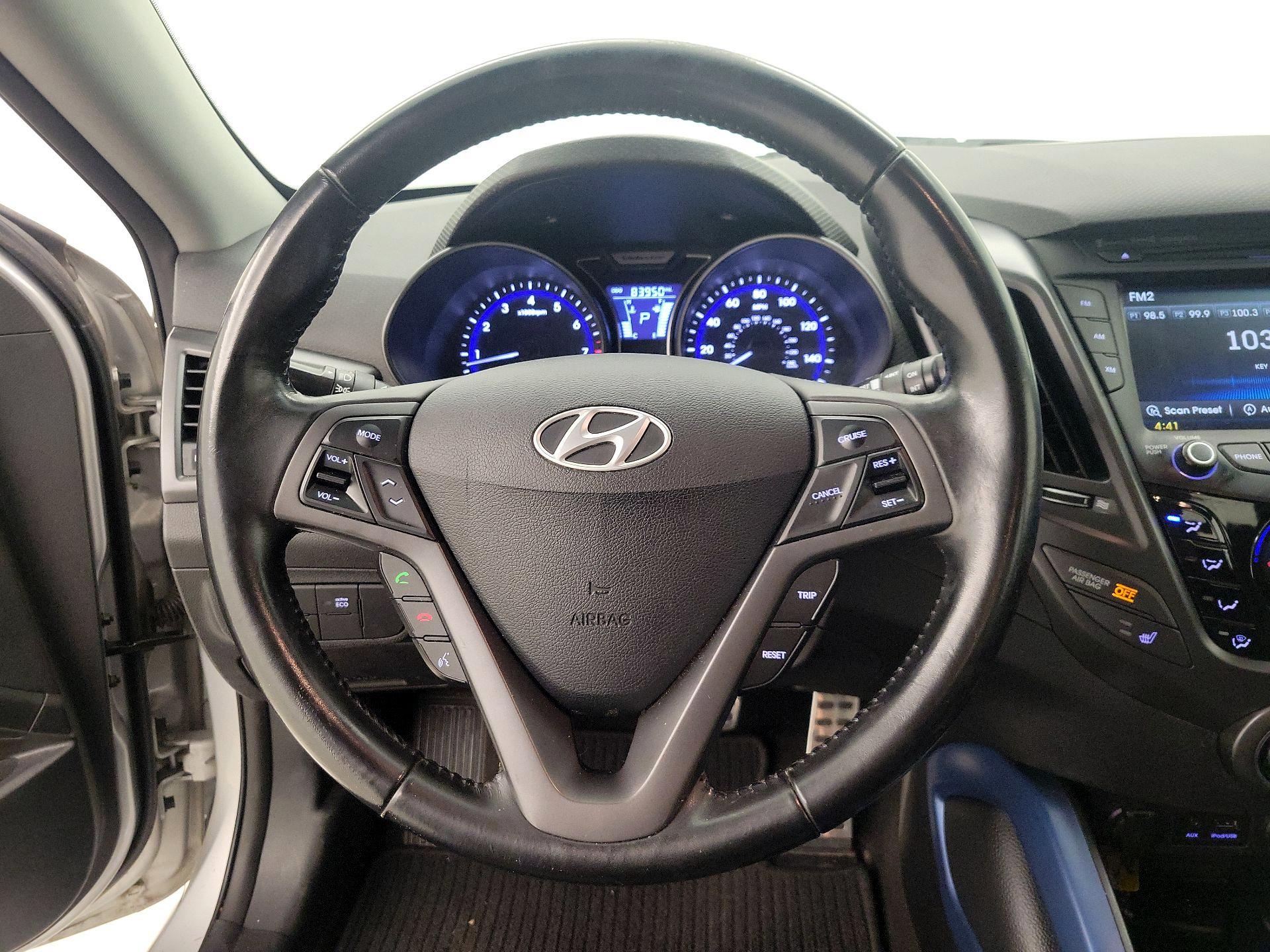 Thumbnail: 2014 Hyundai Veloster - 10