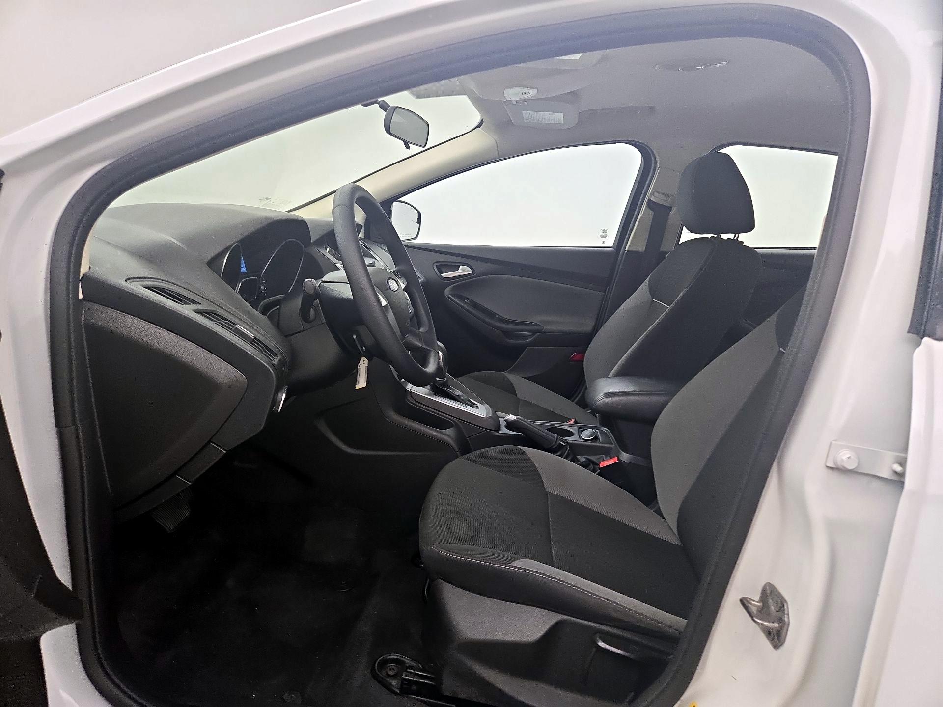 Thumbnail: 2014 Ford Focus - 11