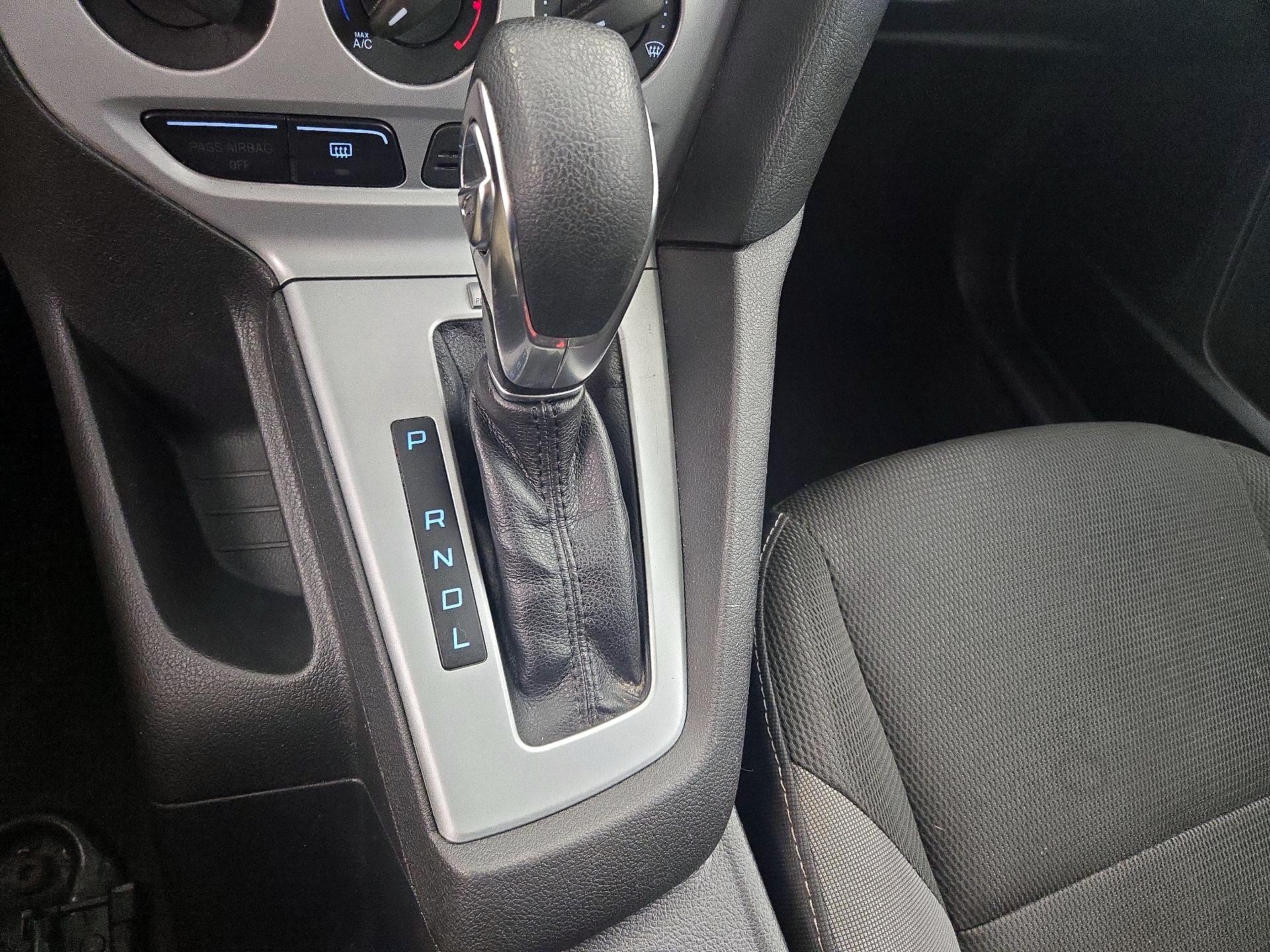 Thumbnail: 2014 Ford Focus - 17