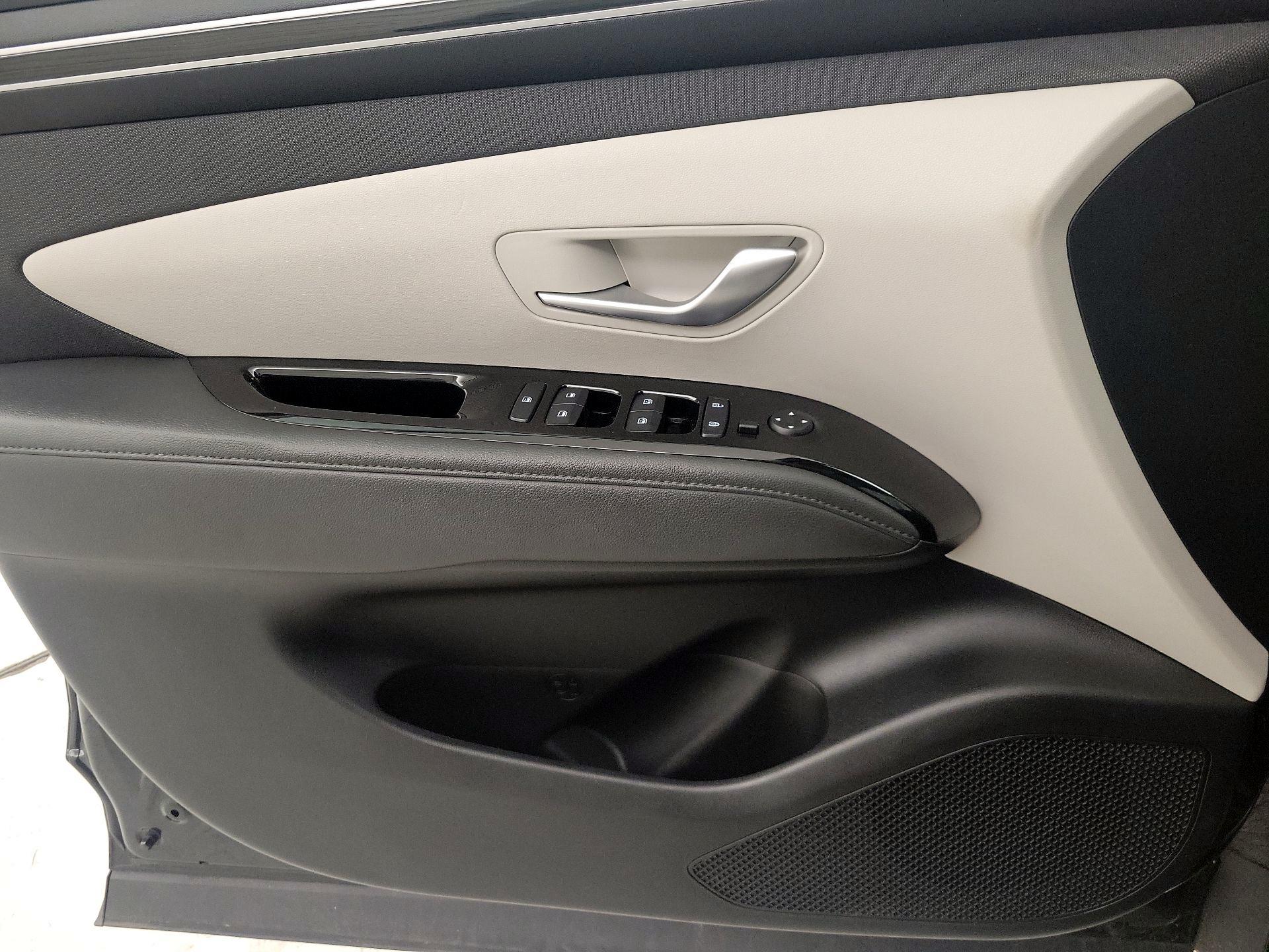 Thumbnail: 2022 Hyundai Tucson - 12