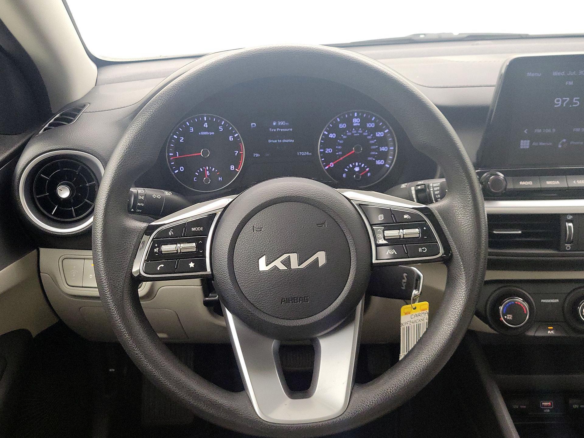 Thumbnail: 2022 Kia Forte - 10