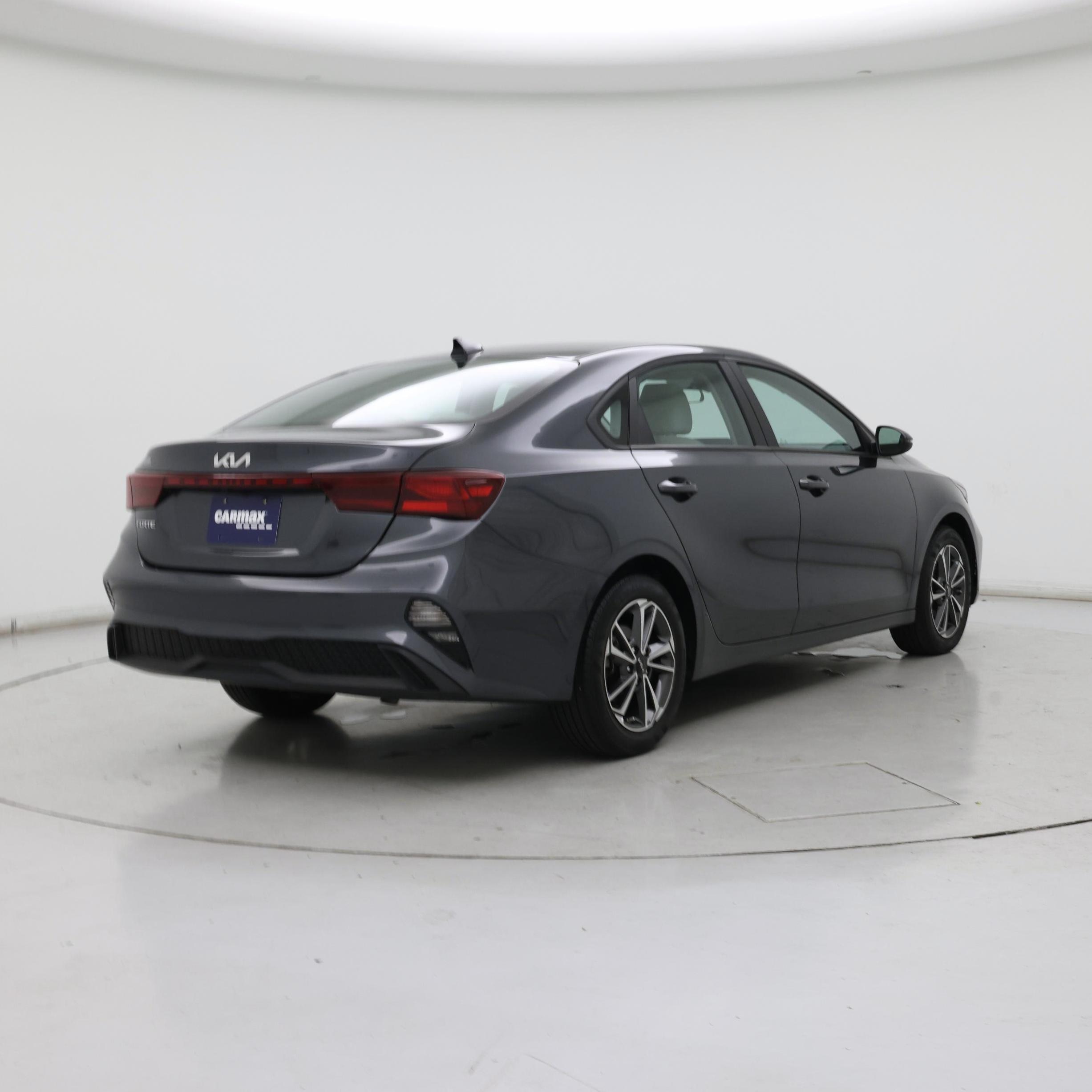 Thumbnail: 2022 Kia Forte - 8