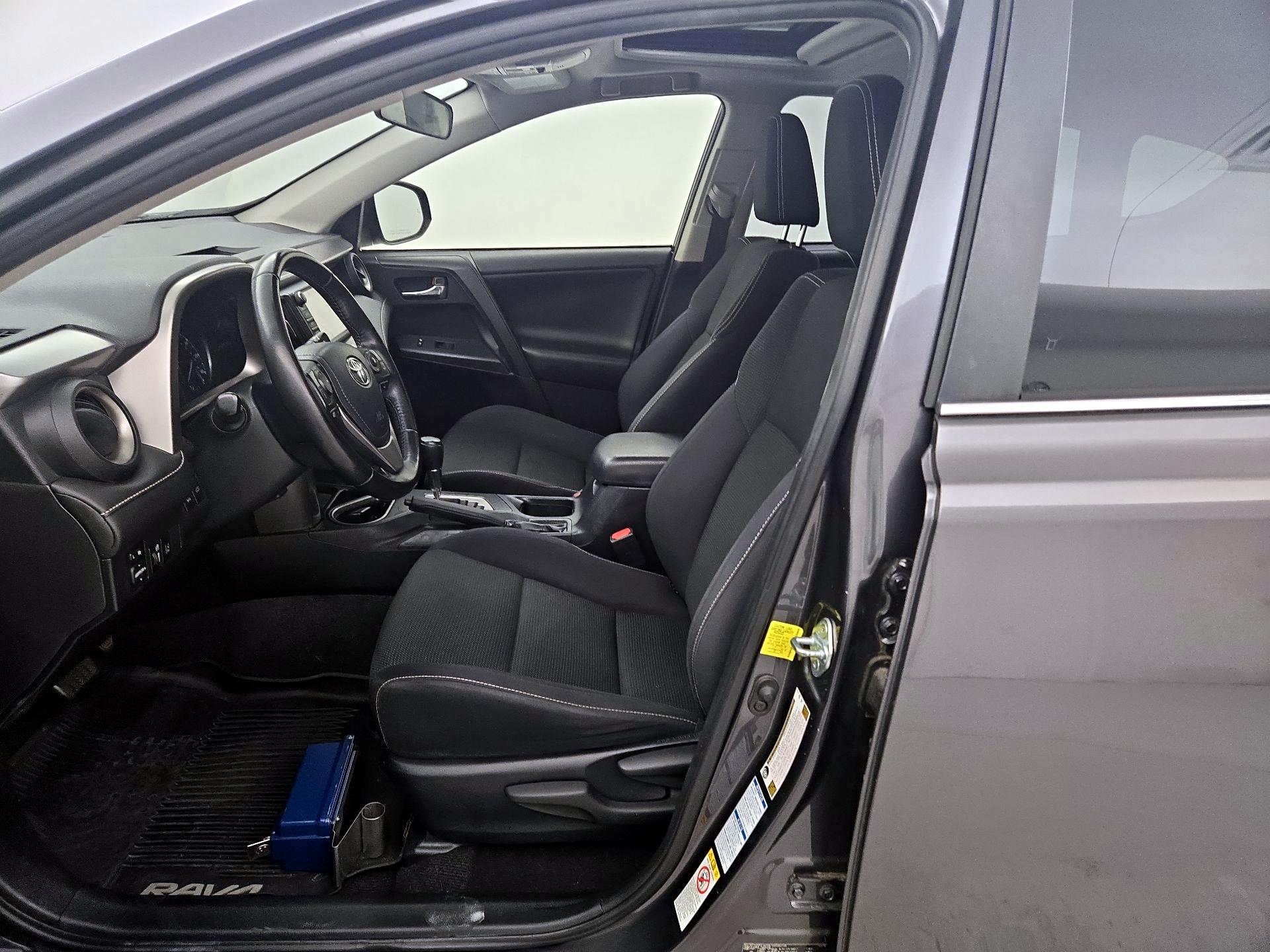 Thumbnail: 2017 Toyota RAV4 - 11