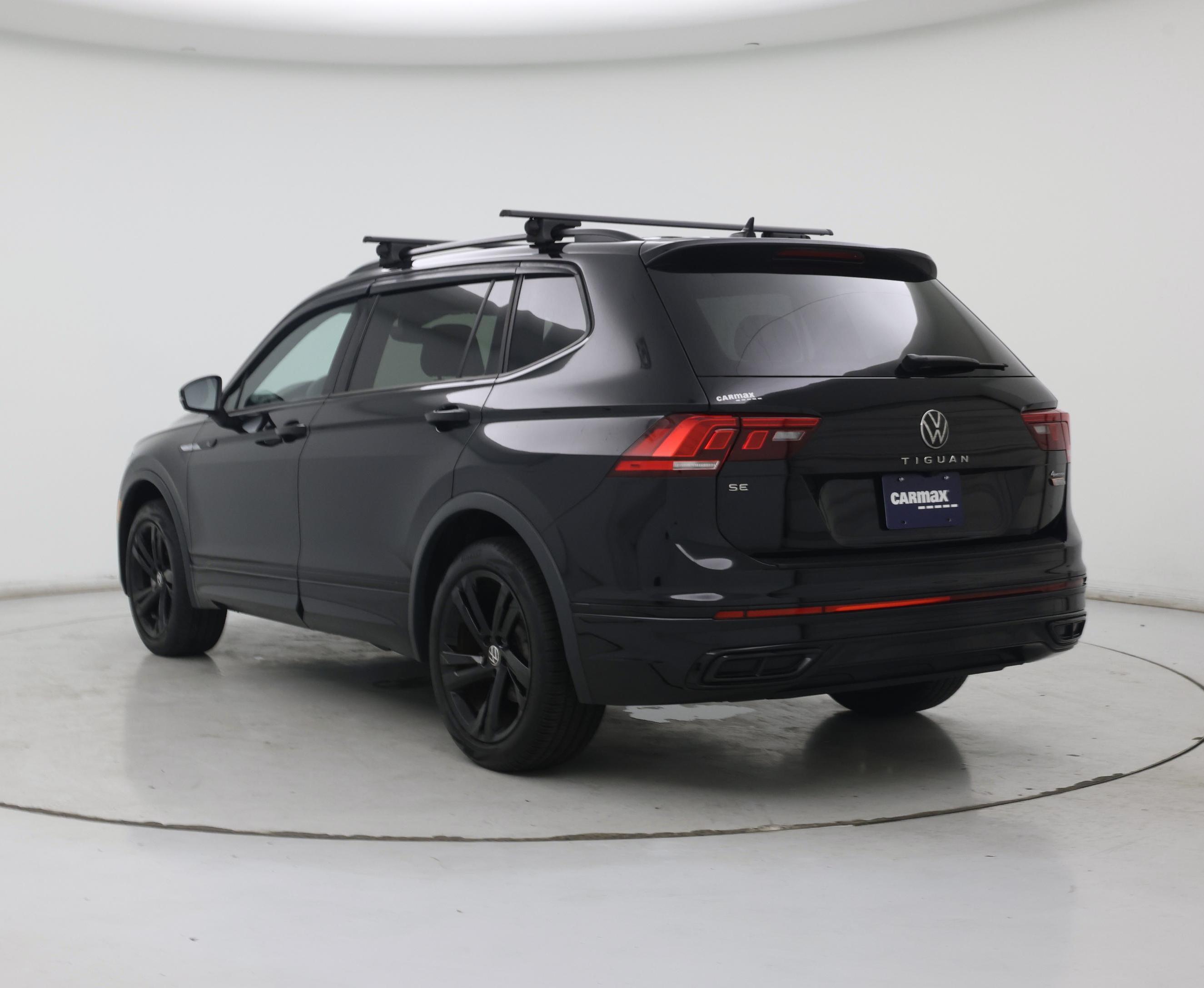 Thumbnail: 2023 Volkswagen Tiguan - 2