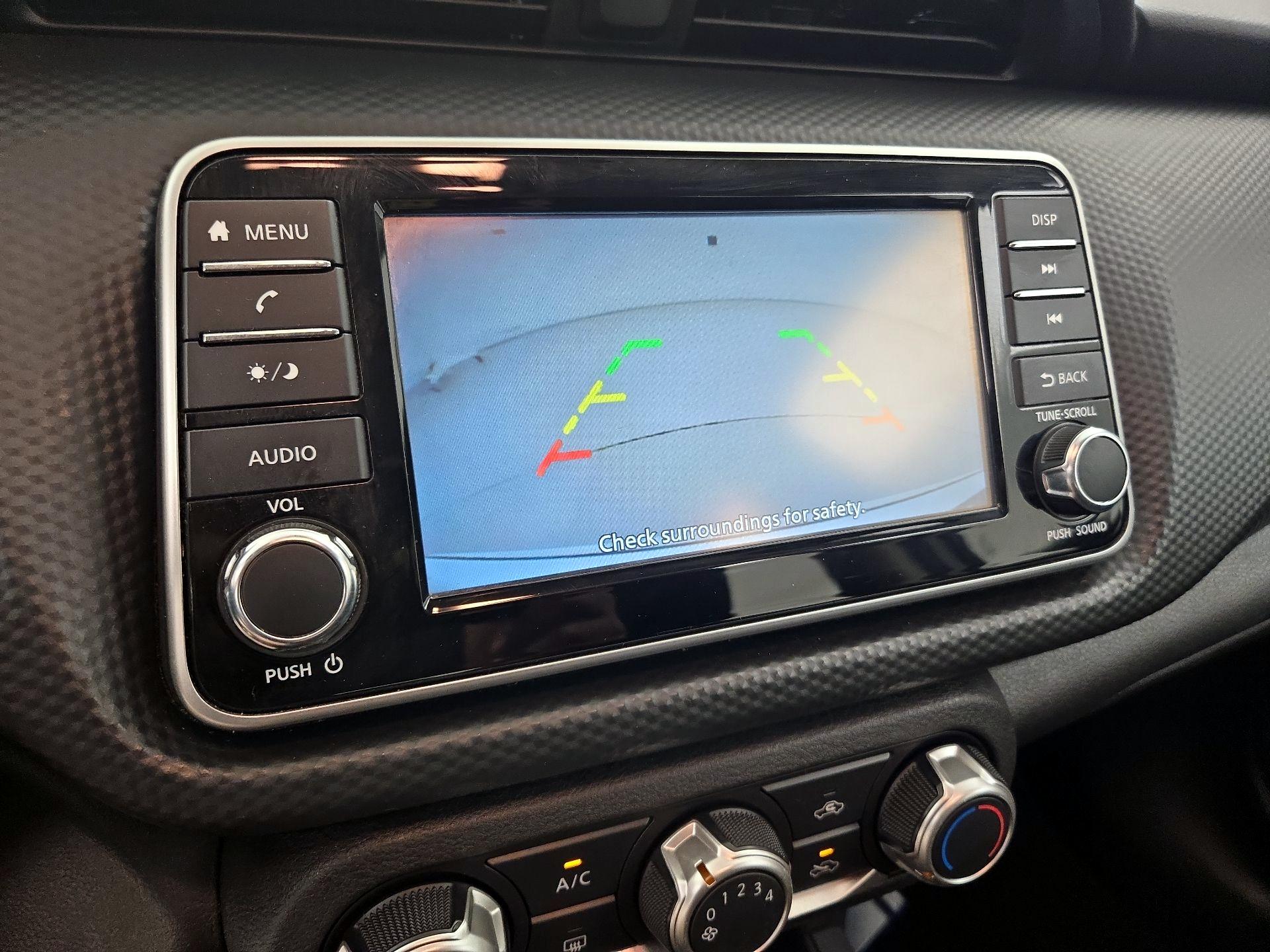 Thumbnail: 2021 Nissan Kicks - 14