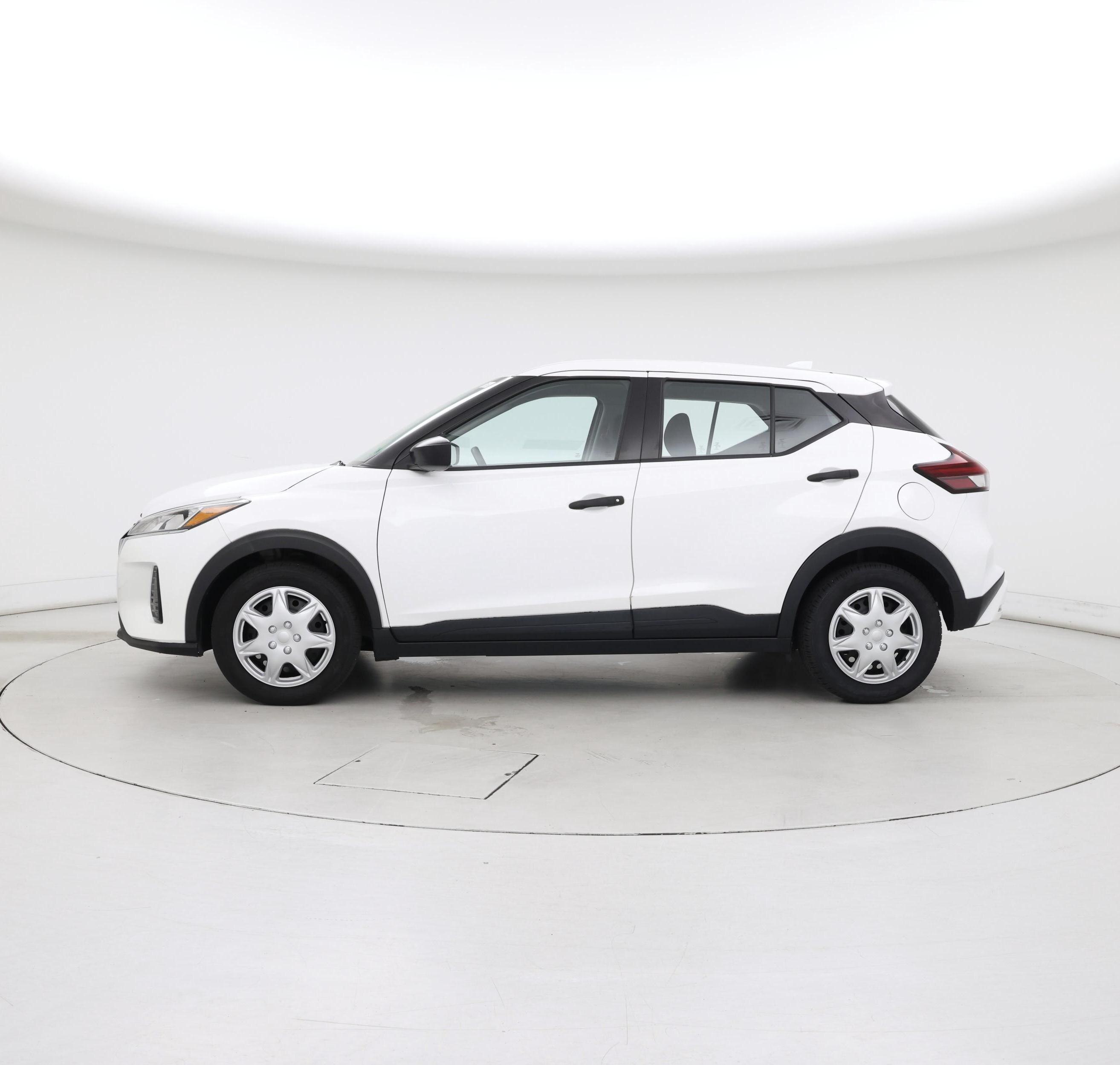 Thumbnail: 2021 Nissan Kicks - 3