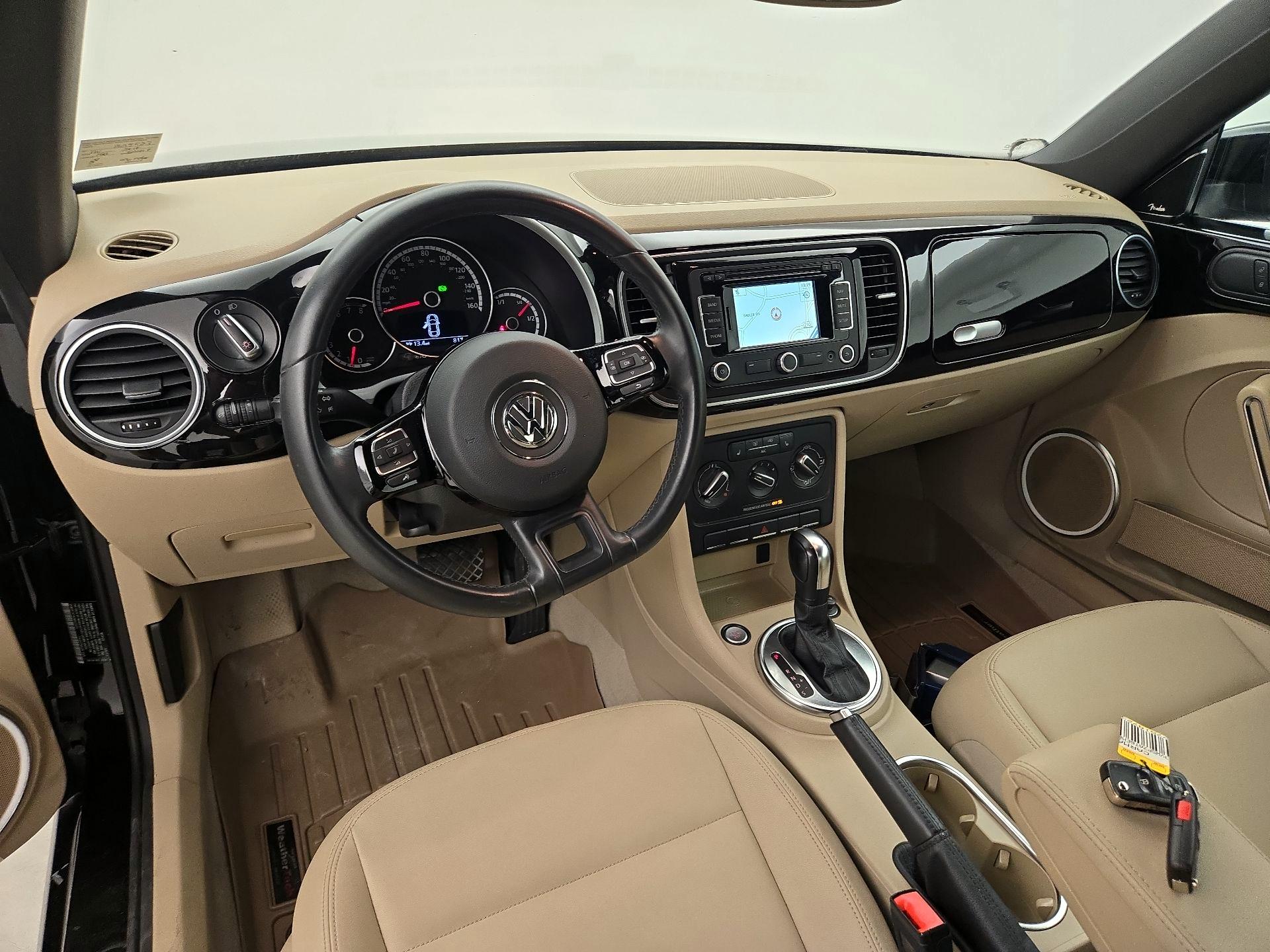 Thumbnail: 2014 Volkswagen Beetle - 9