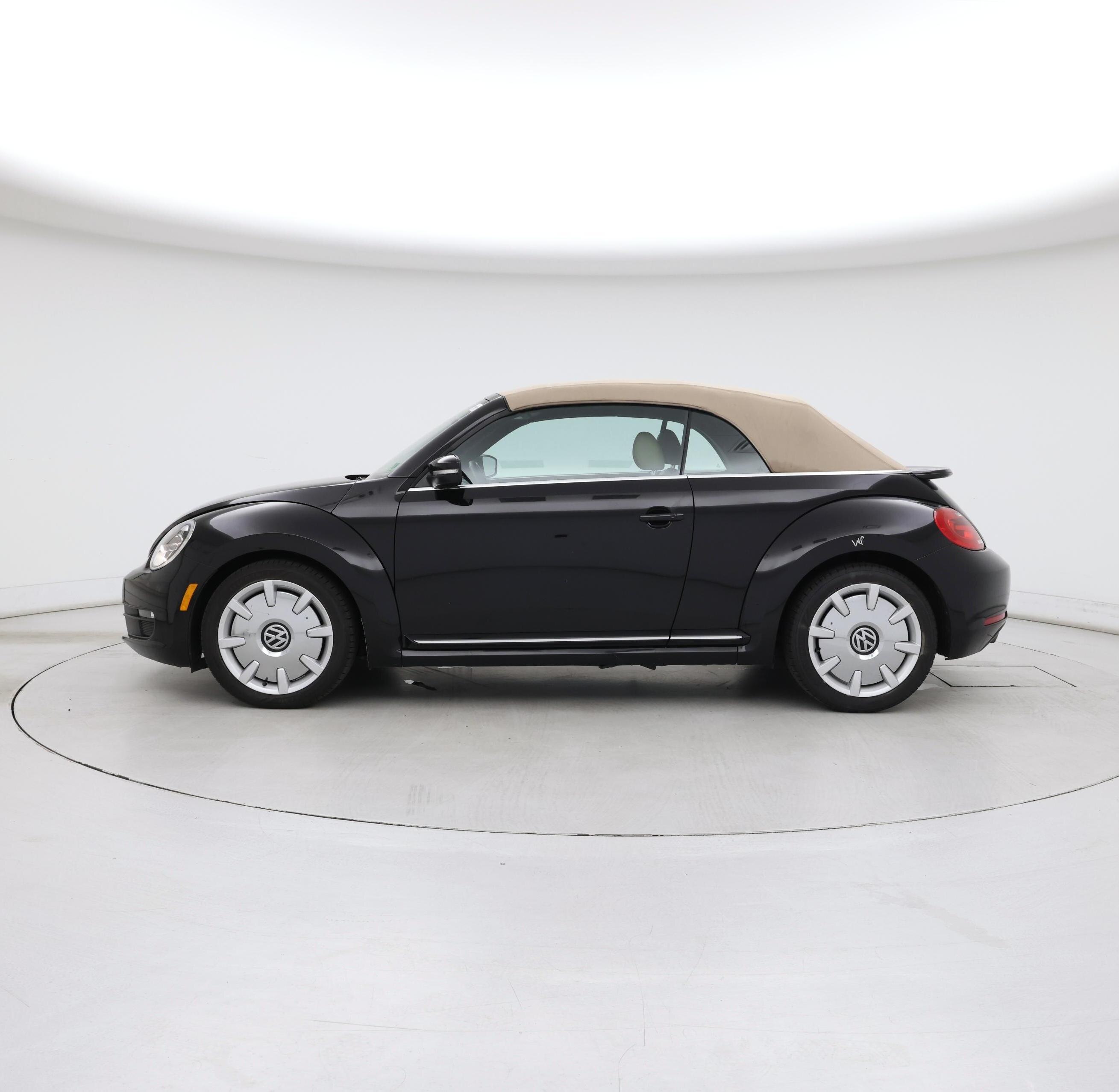Thumbnail: 2014 Volkswagen Beetle - 3