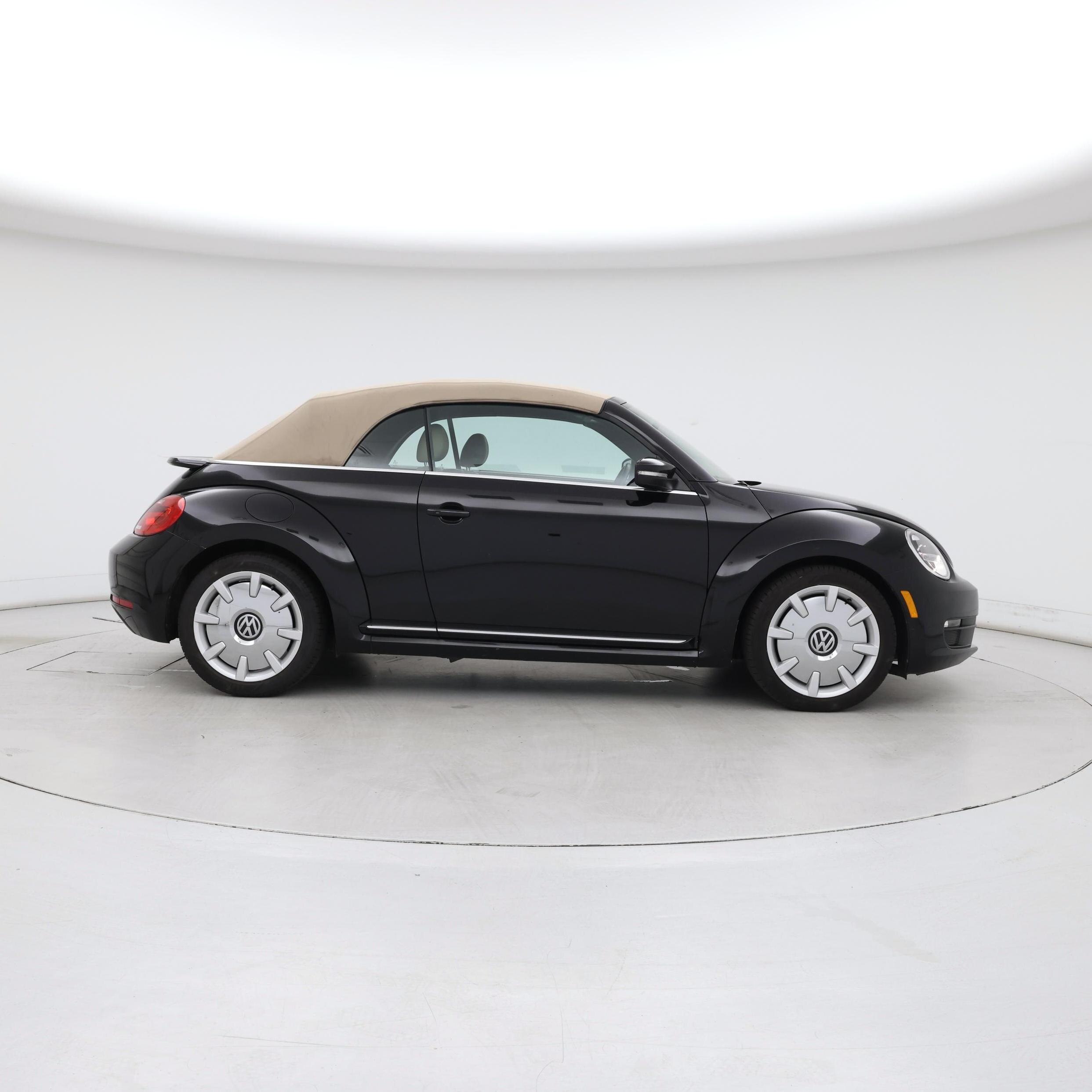 Thumbnail: 2014 Volkswagen Beetle - 7