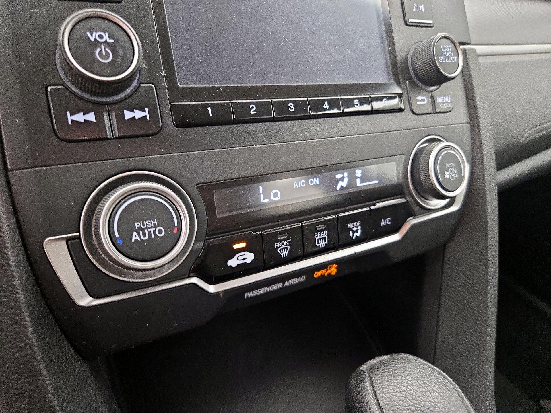 Thumbnail: 2016 Honda Civic - 15