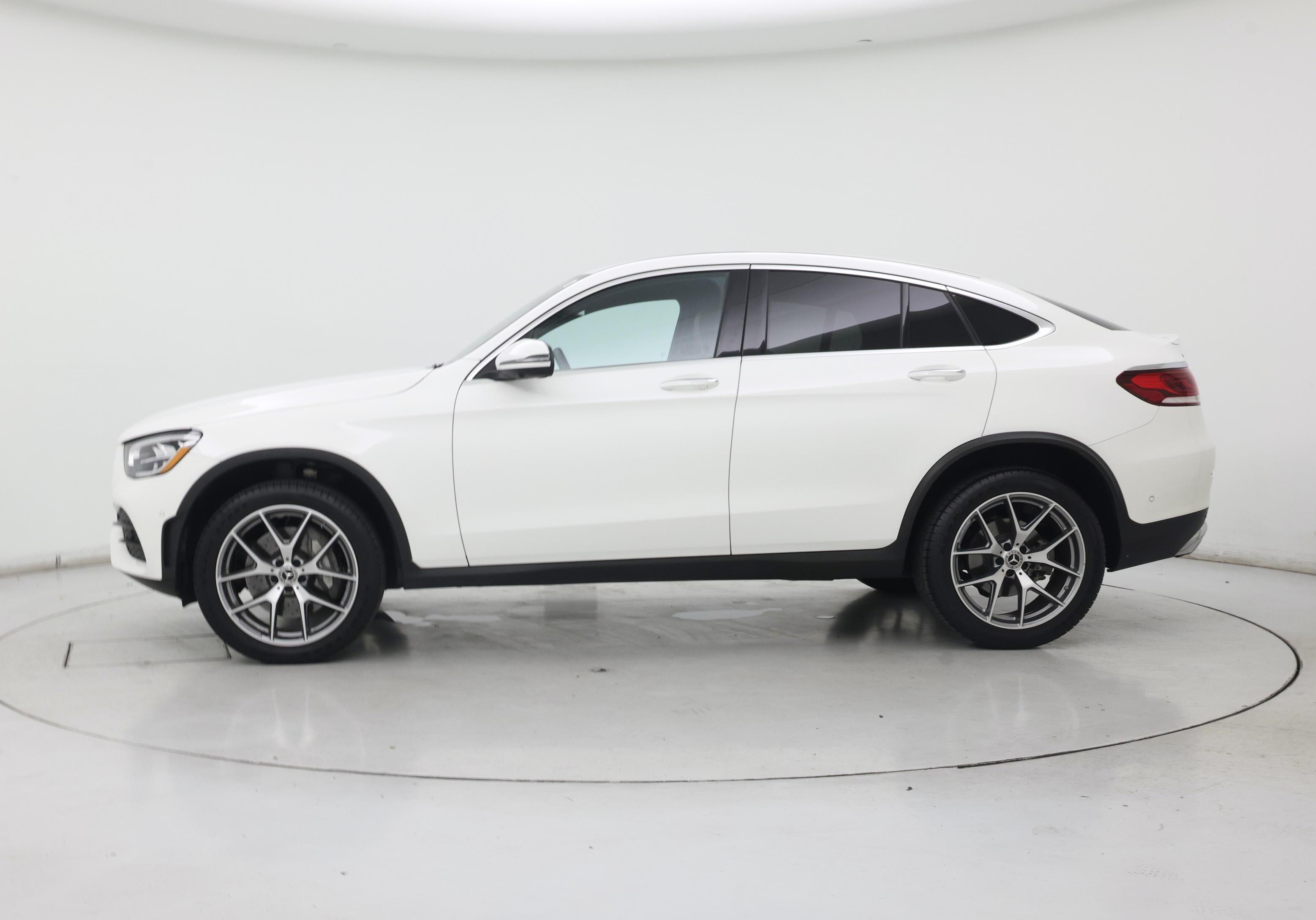Thumbnail: 2022 Mercedes-Benz GLC - 3