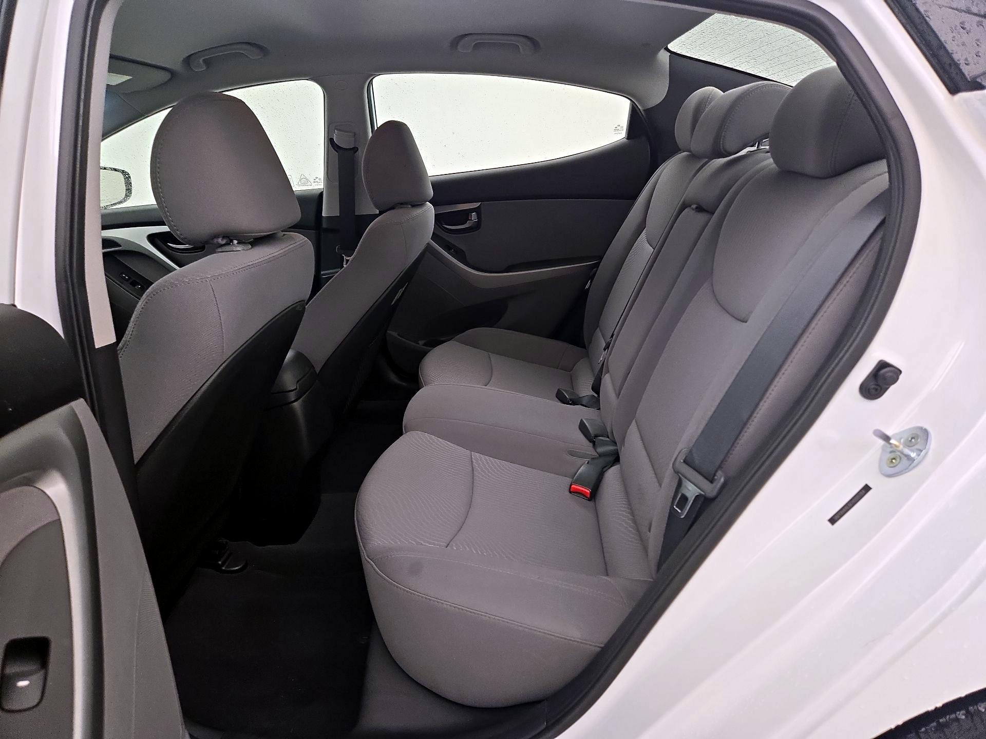 Thumbnail: 2015 Hyundai Elantra - 19