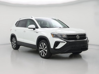 White 2023 Volkswagen Taos SE