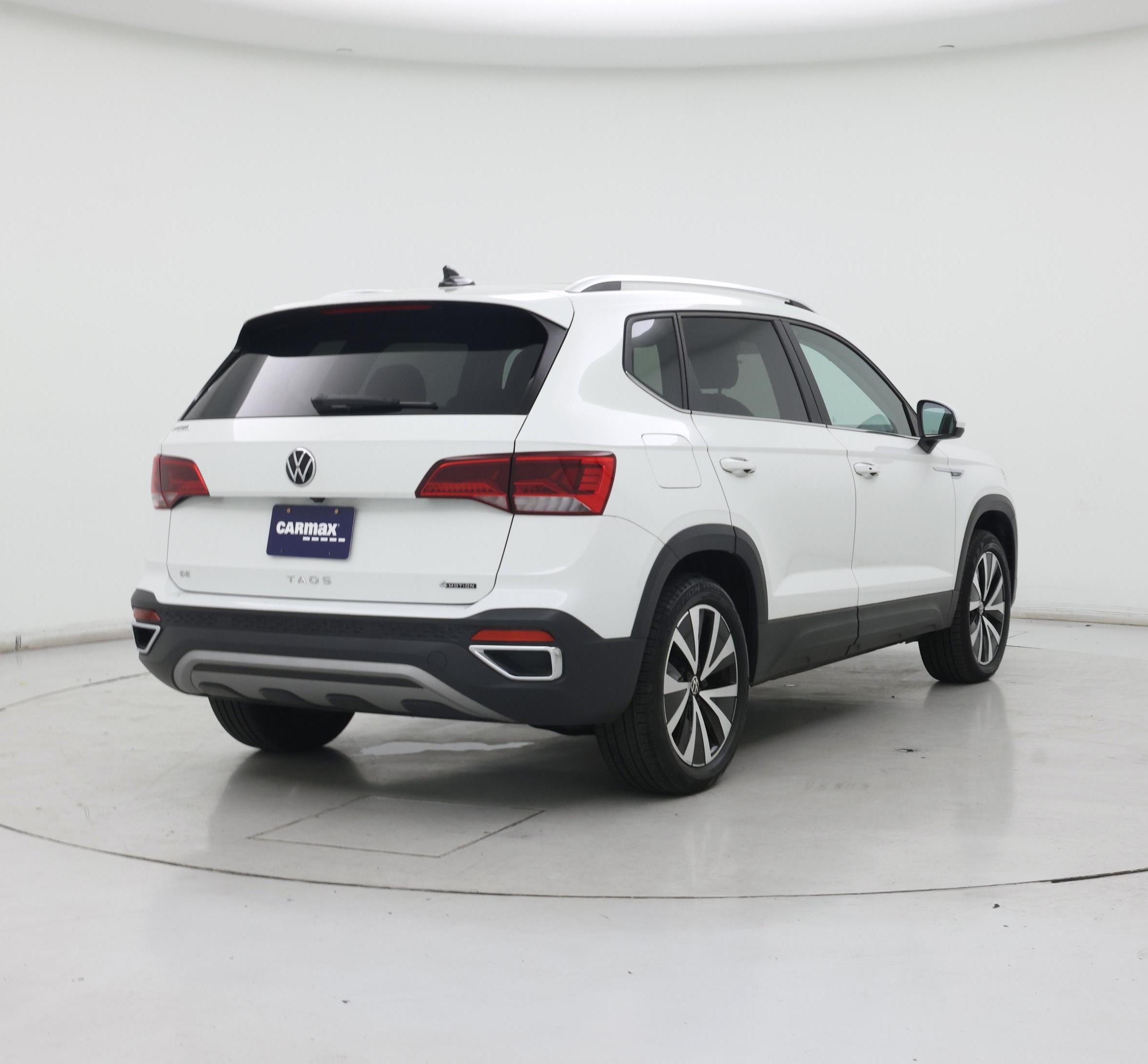 Thumbnail: 2023 Volkswagen Taos - 8