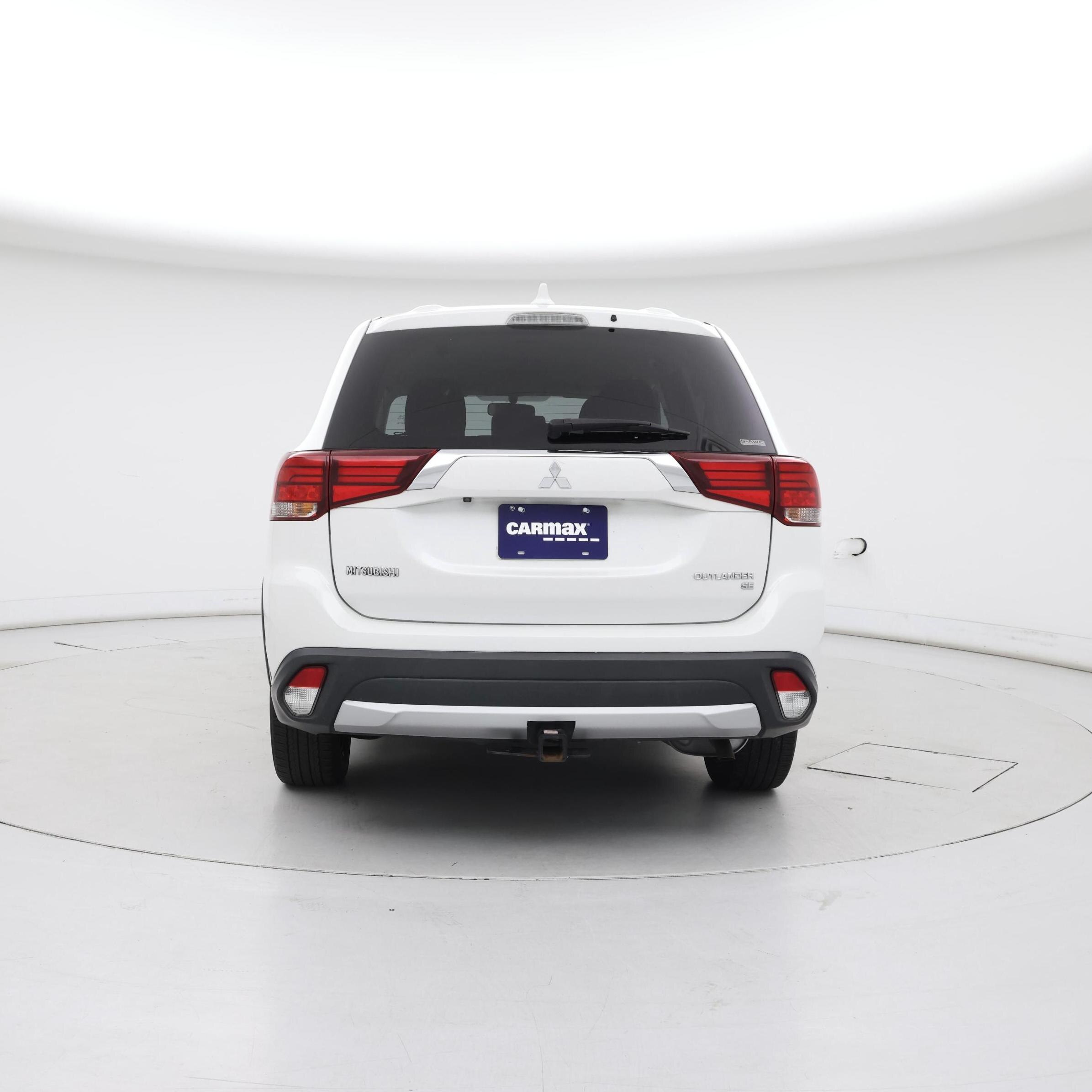 Thumbnail: 2017 Mitsubishi Outlander - 6