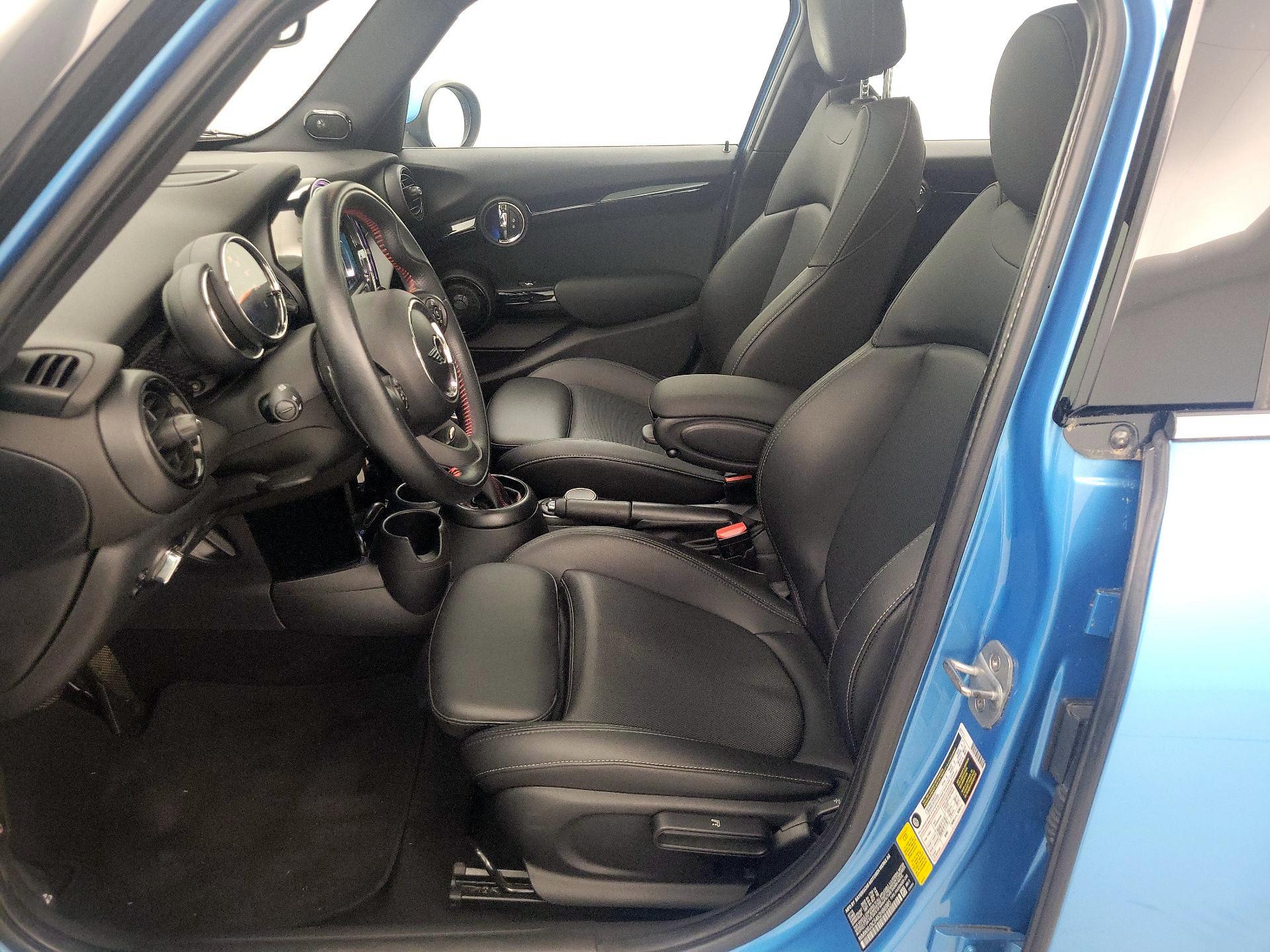 Thumbnail: 2019 MINI Cooper Hardtop - 9