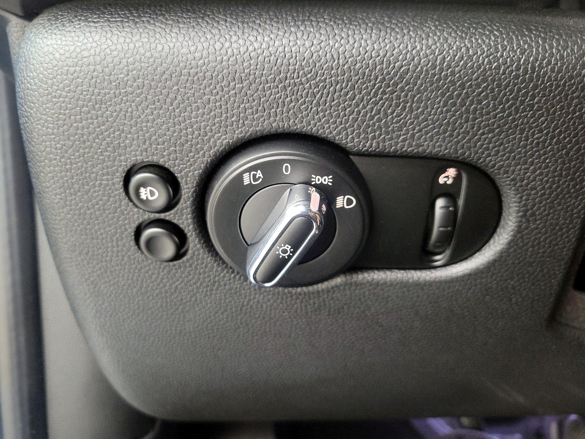 Thumbnail: 2019 MINI Cooper Hardtop - 11