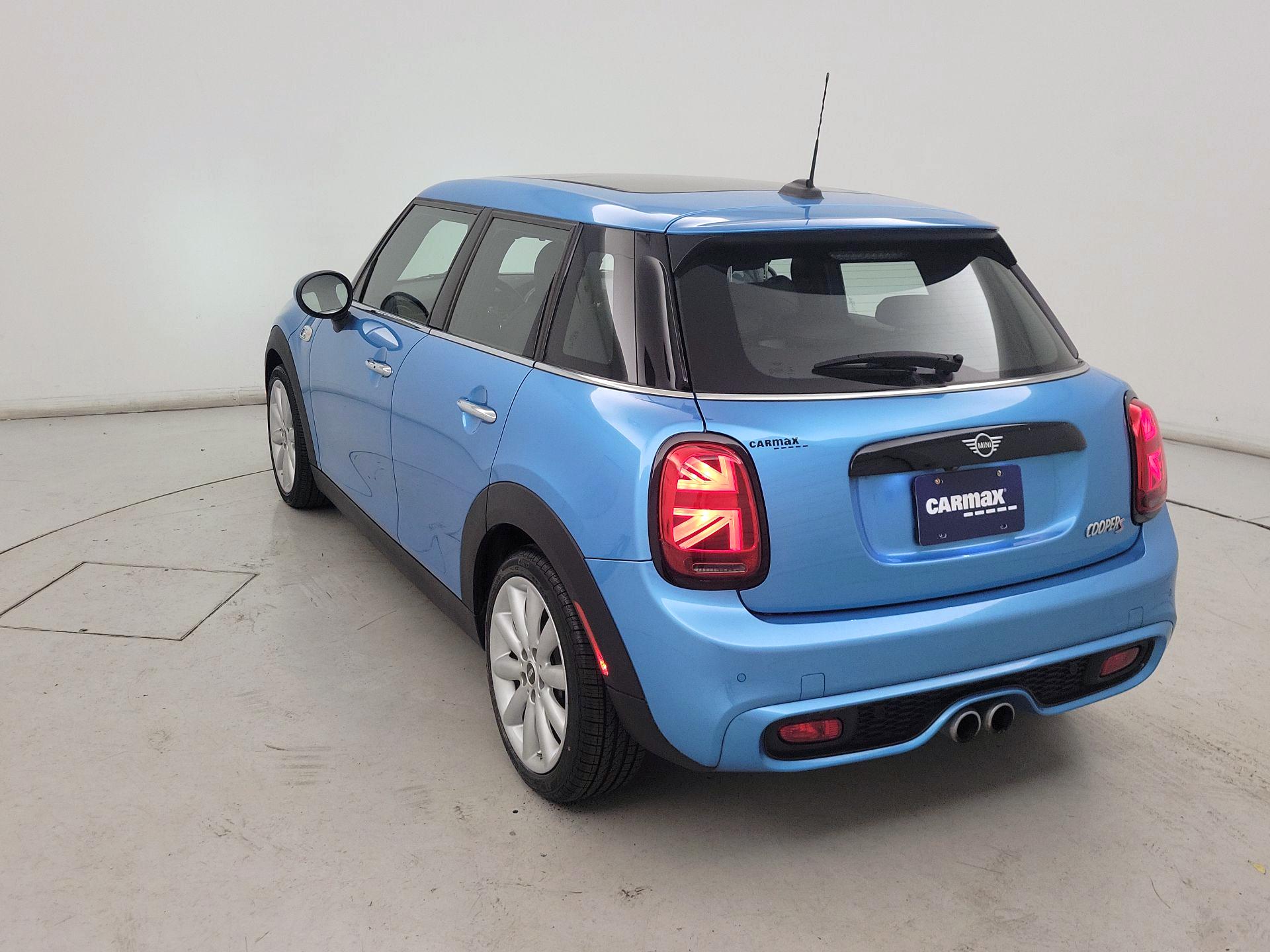 Thumbnail: 2019 MINI Cooper Hardtop - 7