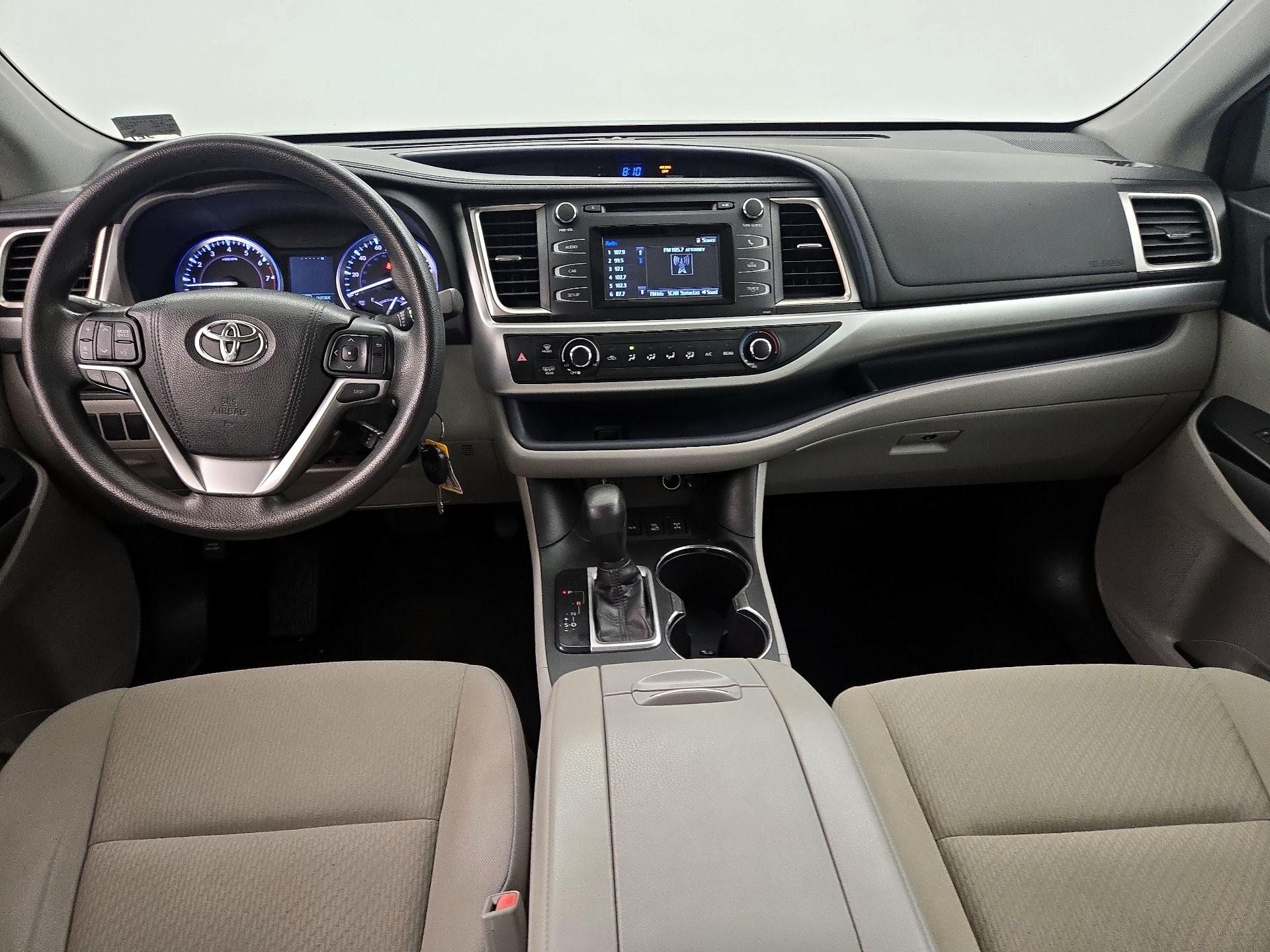 Thumbnail: 2016 Toyota Highlander - 9