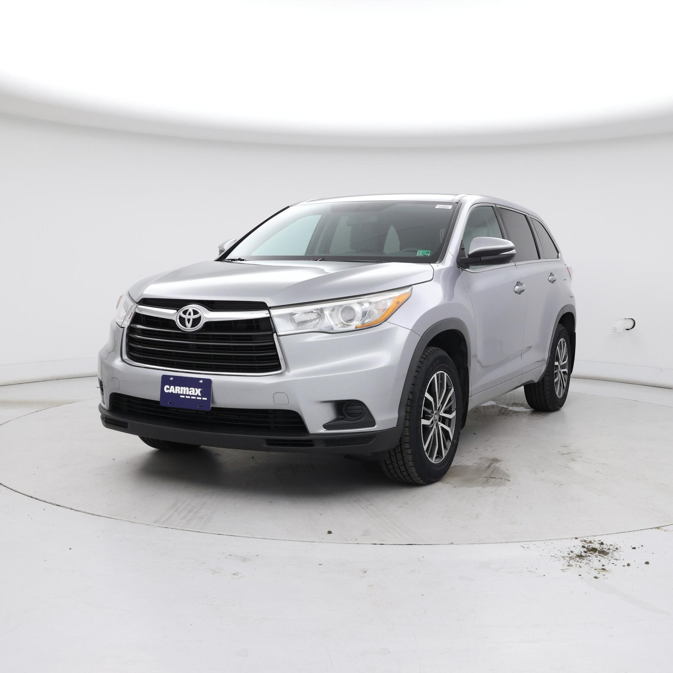 Thumbnail: 2016 Toyota Highlander - 4