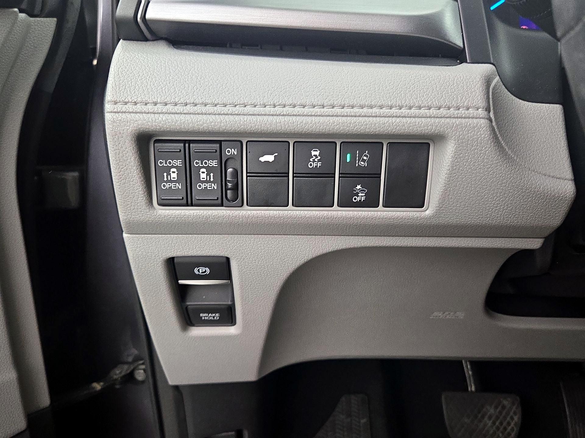 Thumbnail: 2019 Honda Odyssey - 13