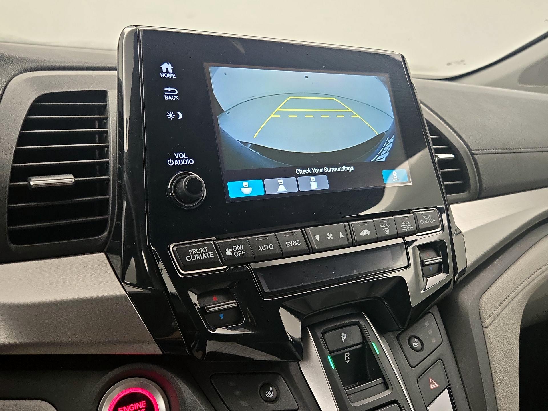 Thumbnail: 2019 Honda Odyssey - 14