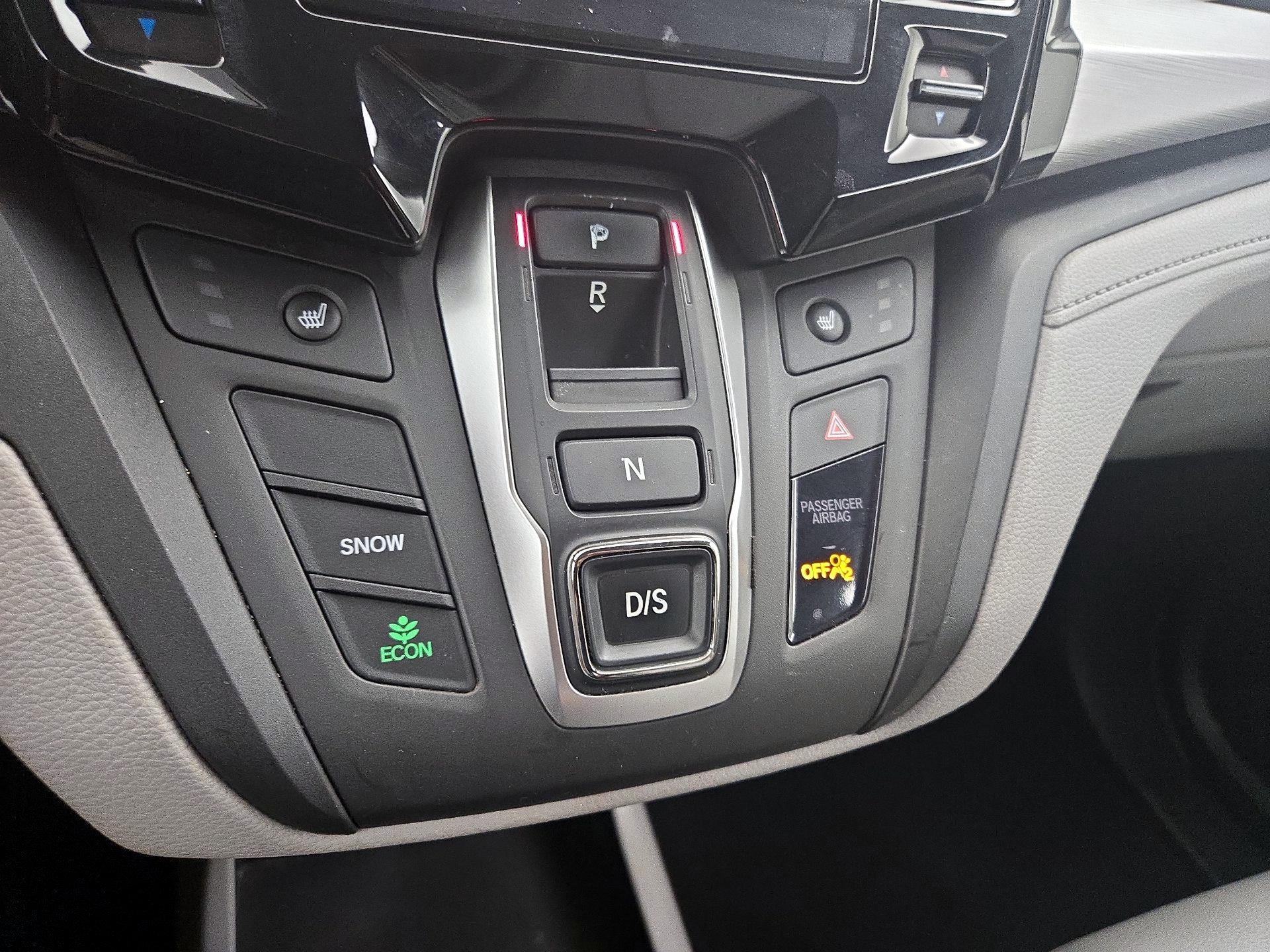 Thumbnail: 2019 Honda Odyssey - 17