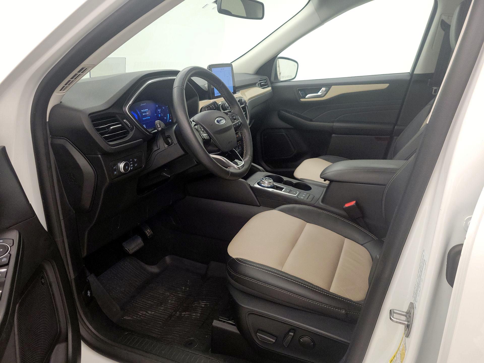 Thumbnail: 2021 Ford Escape - 11
