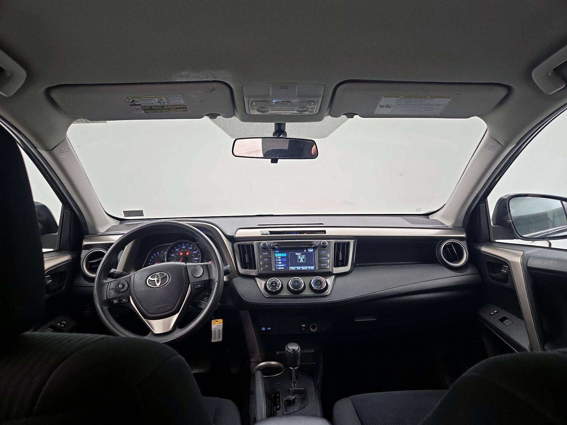 Thumbnail: 2015 Toyota RAV4 - 9