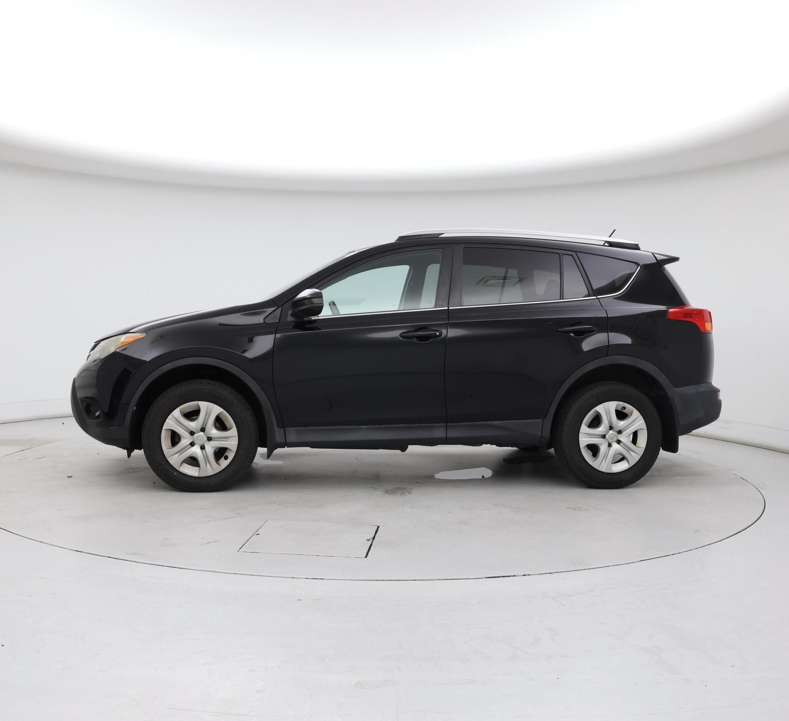 Thumbnail: 2015 Toyota RAV4 - 3