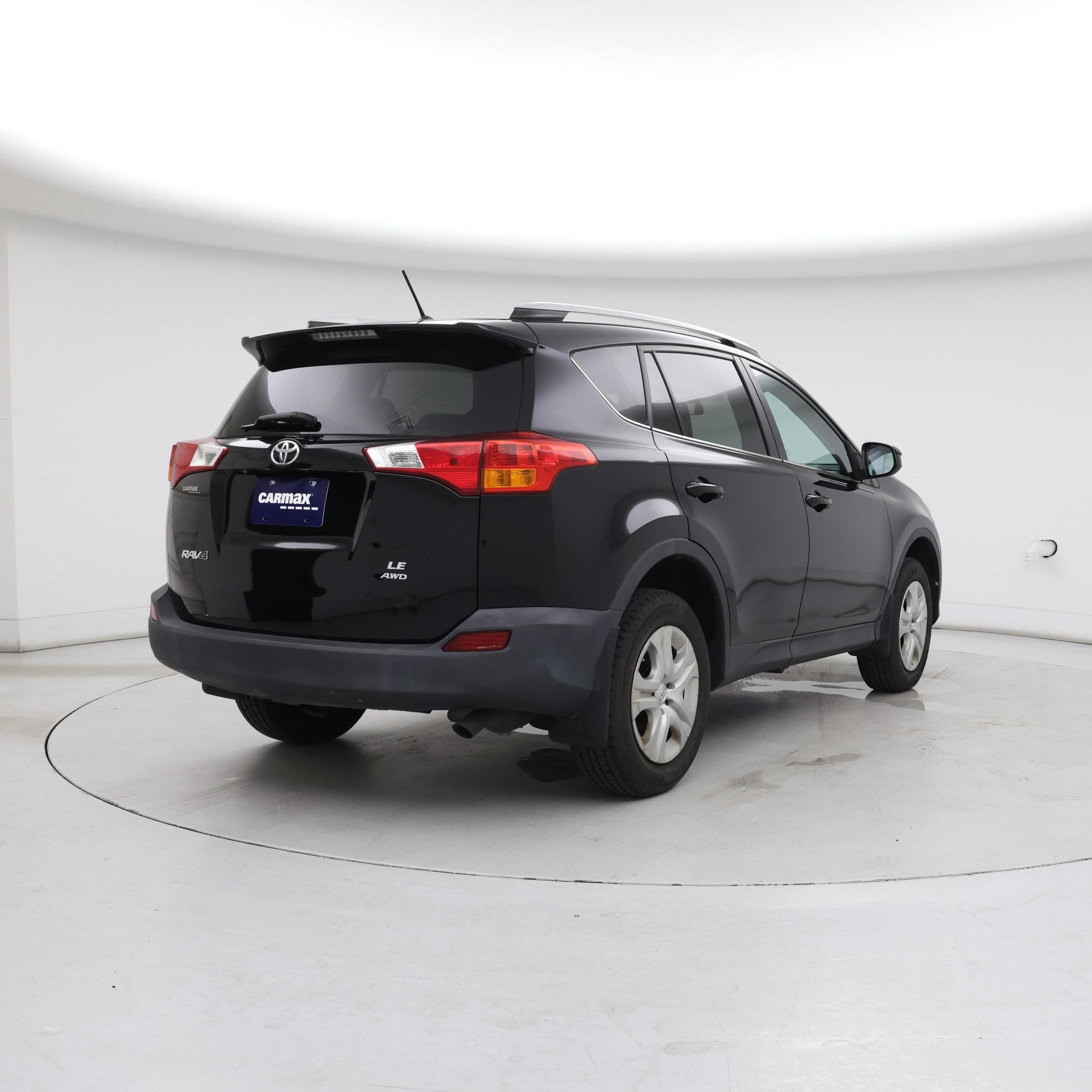 Thumbnail: 2015 Toyota RAV4 - 8