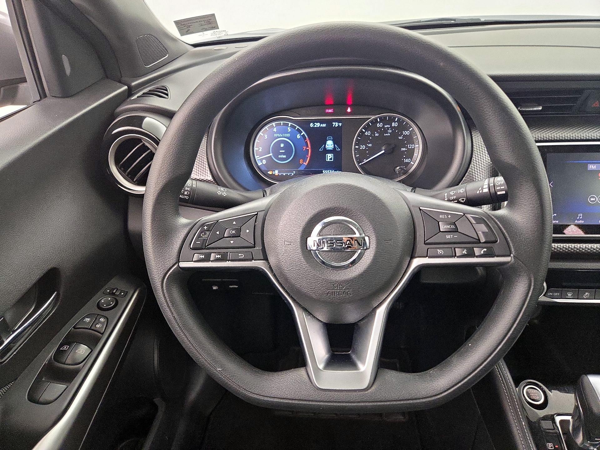 Thumbnail: 2018 Nissan Kicks - 10