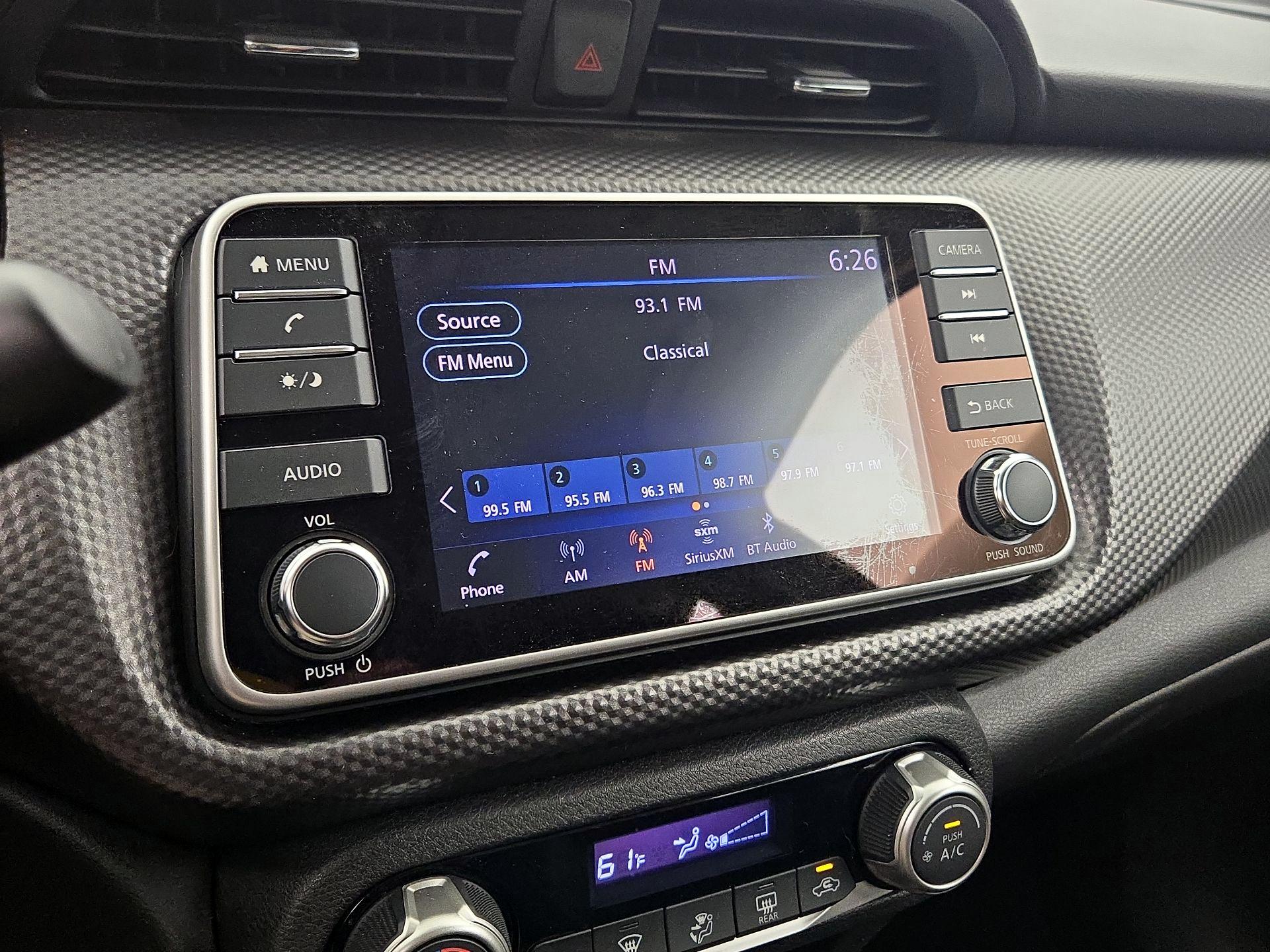 Thumbnail: 2018 Nissan Kicks - 15