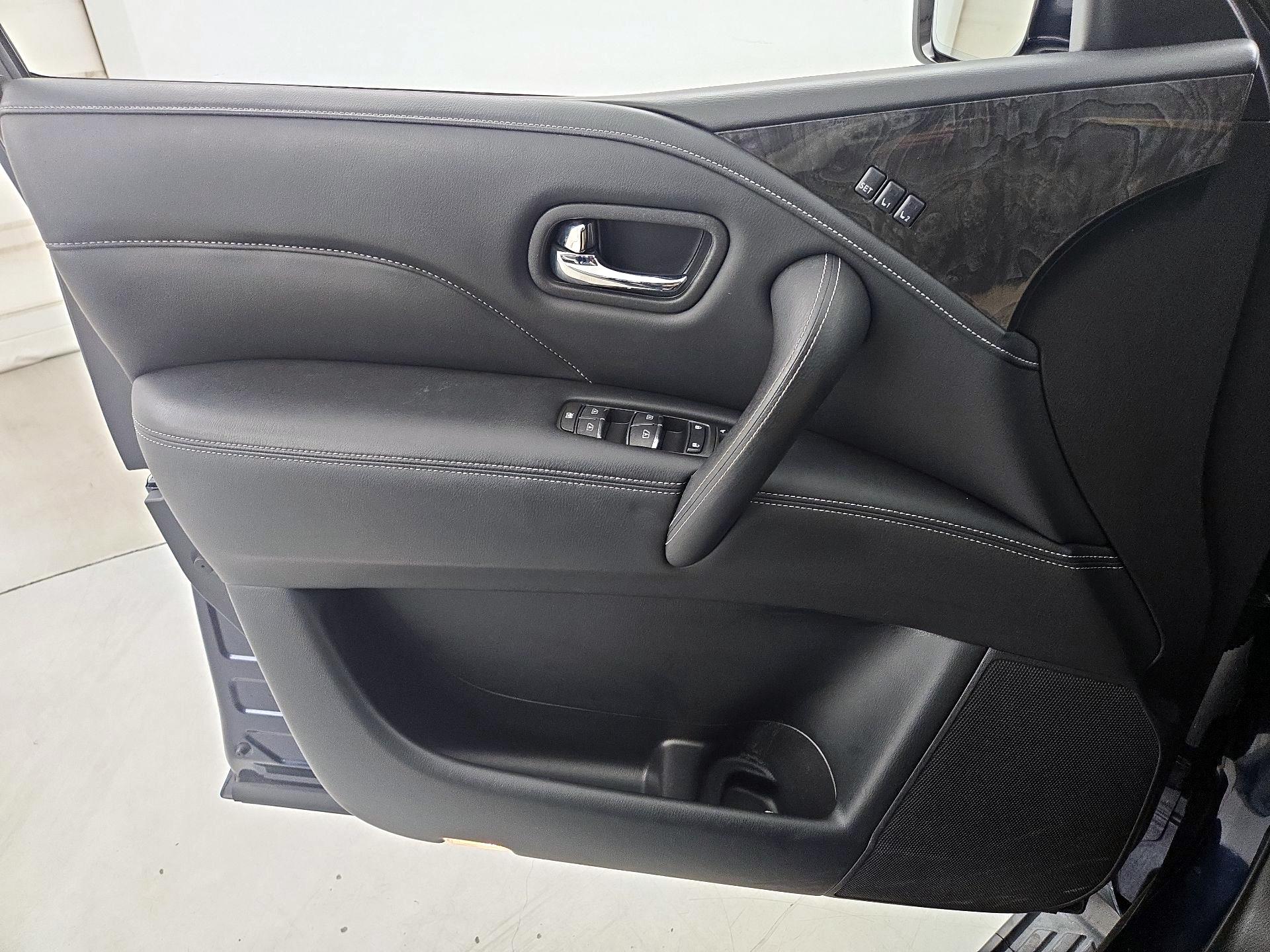 Thumbnail: 2020 INFINITI QX80 - 12