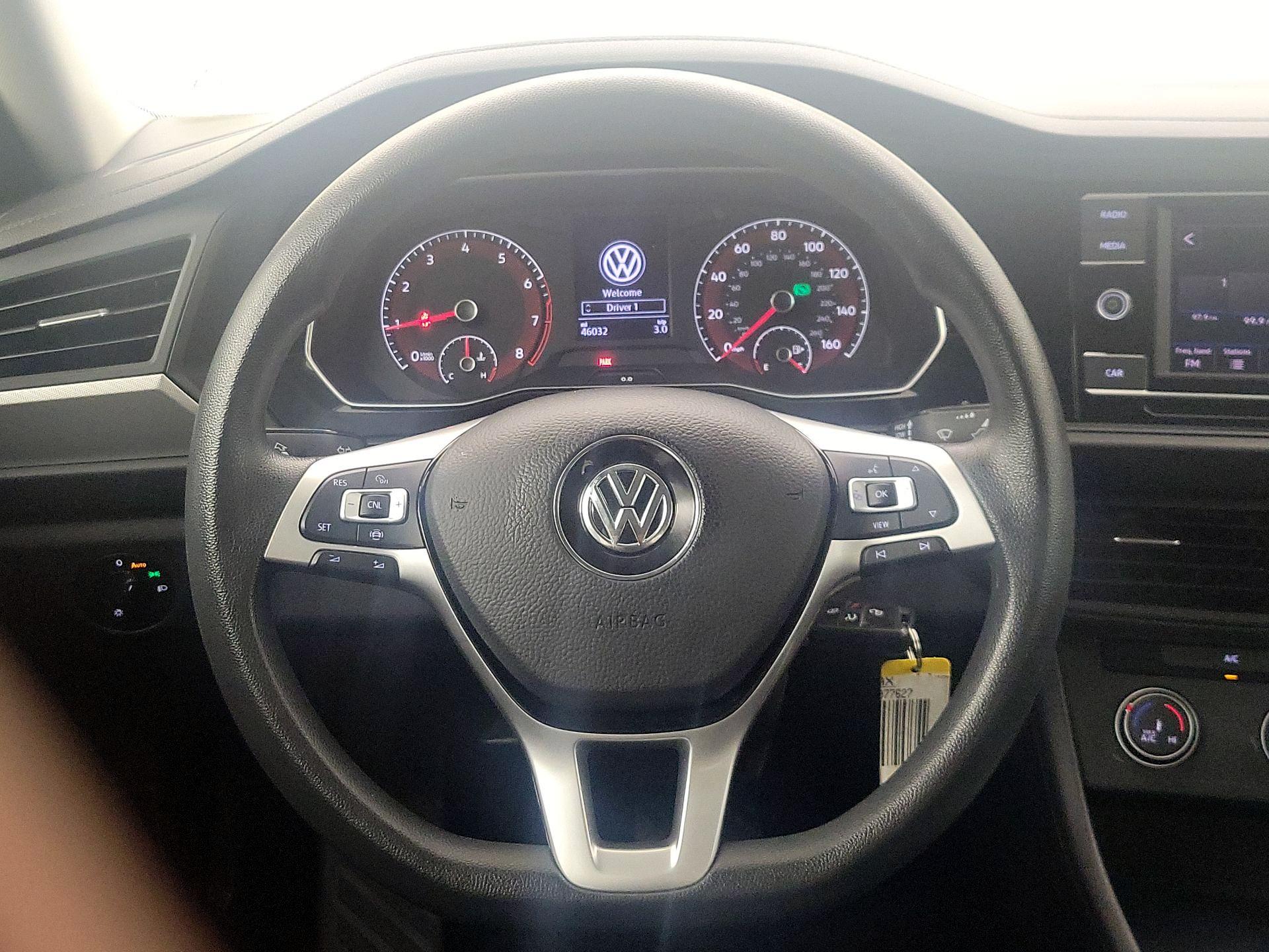 Thumbnail: 2019 Volkswagen Jetta - 10
