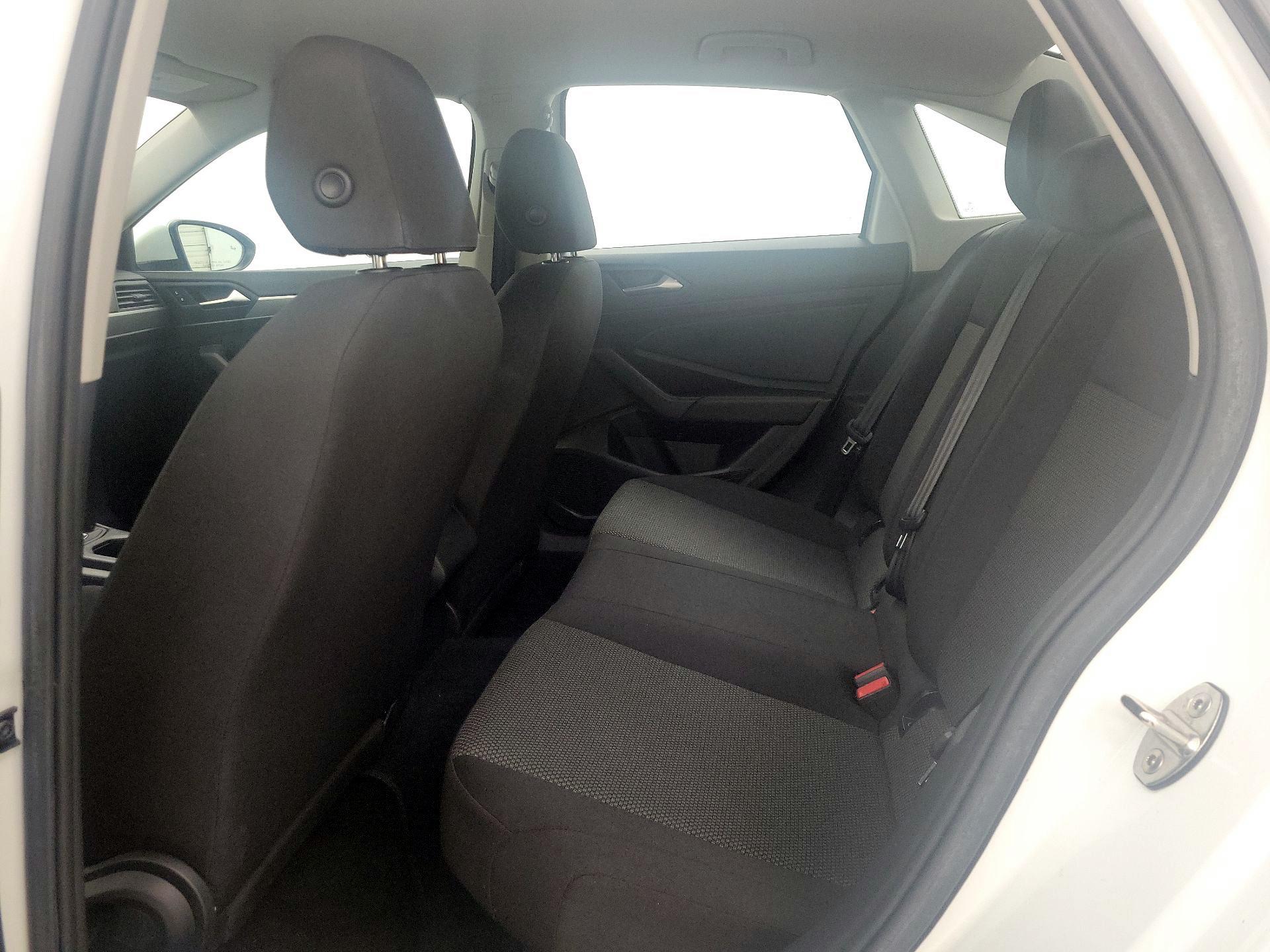 Thumbnail: 2019 Volkswagen Jetta - 19