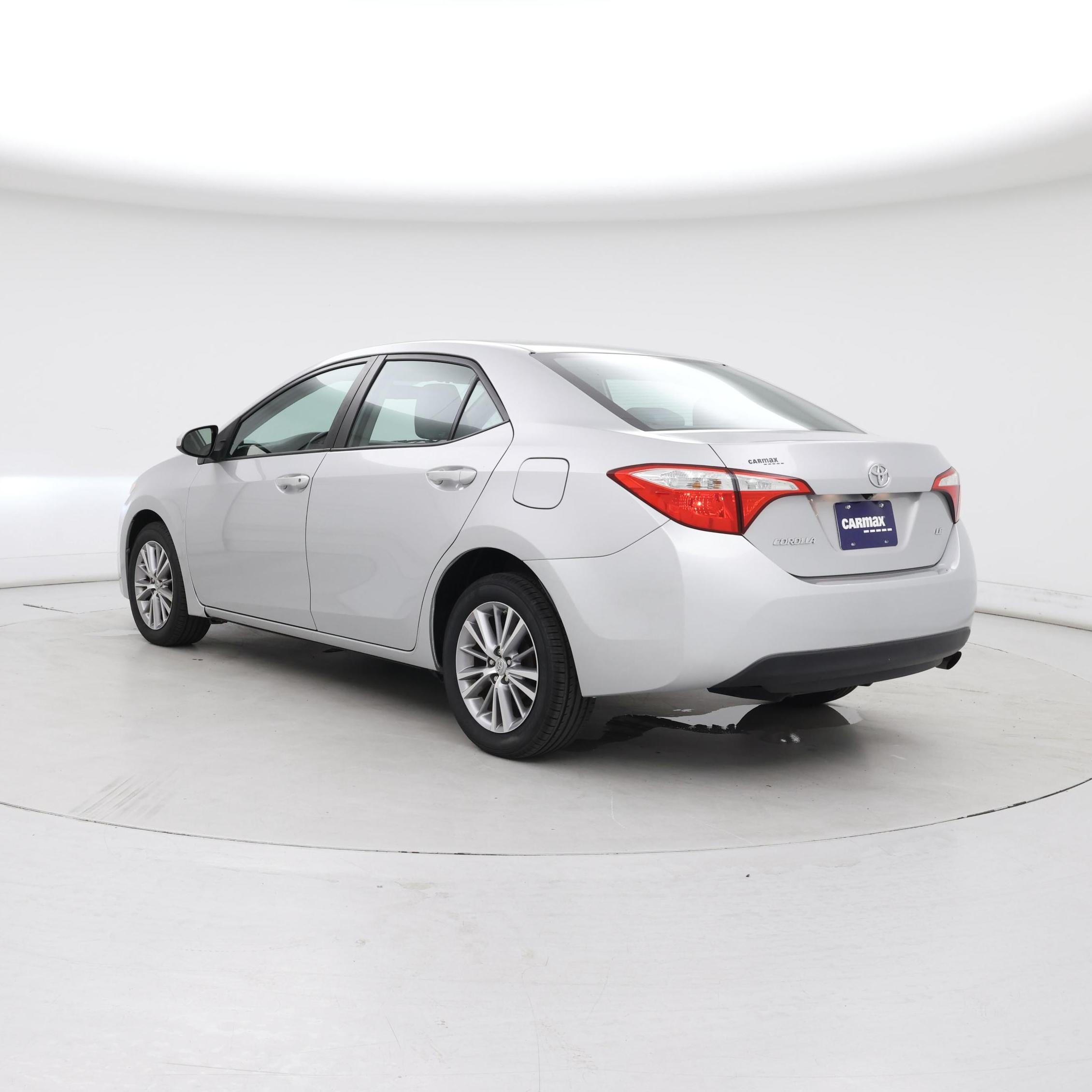 Thumbnail: 2015 Toyota Corolla - 2