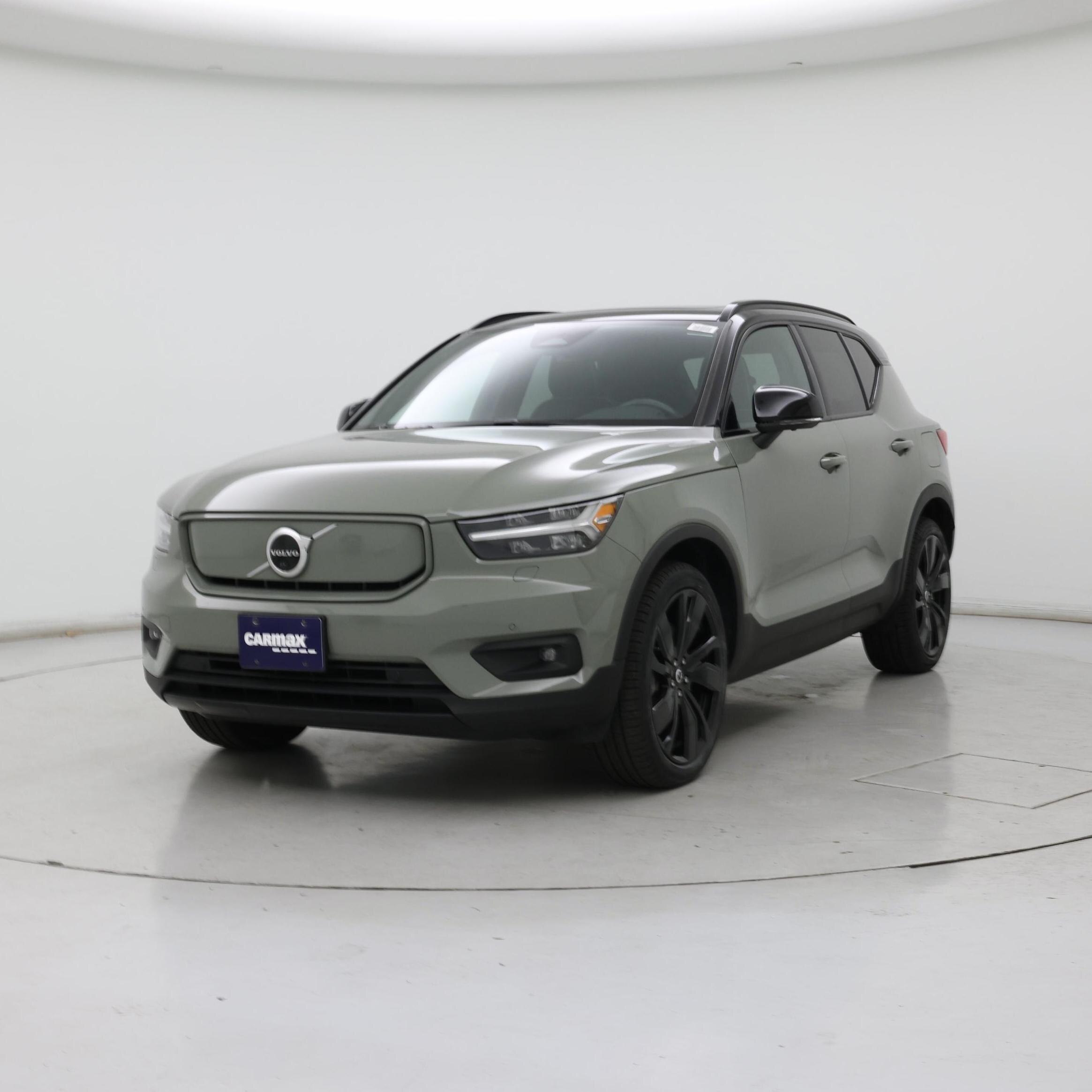 Thumbnail: 2021 Volvo XC40 - 4