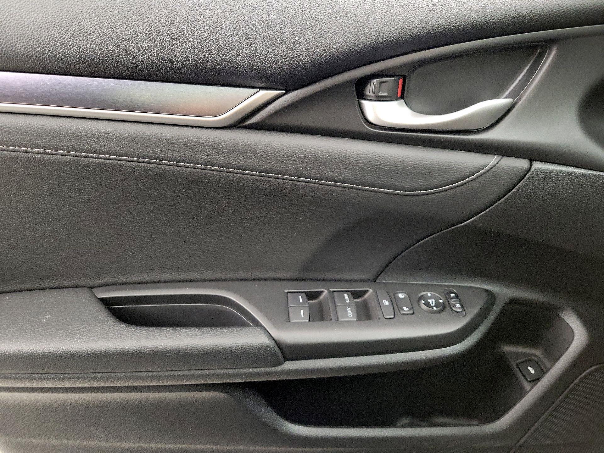 Thumbnail: 2018 Honda Civic - 10