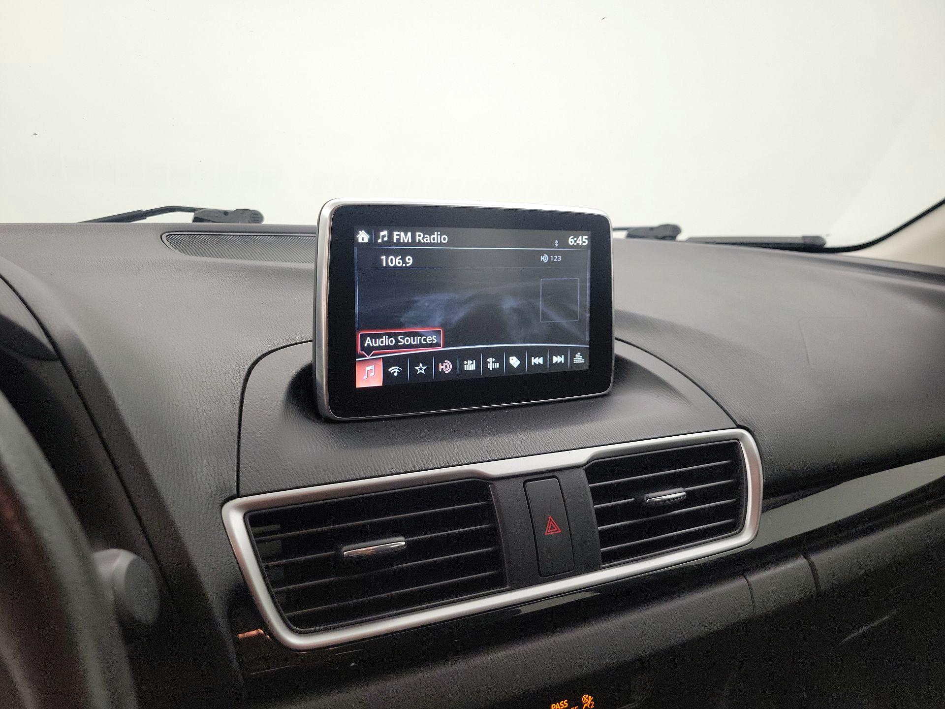 Thumbnail: 2016 Mazda Mazda3 - 15