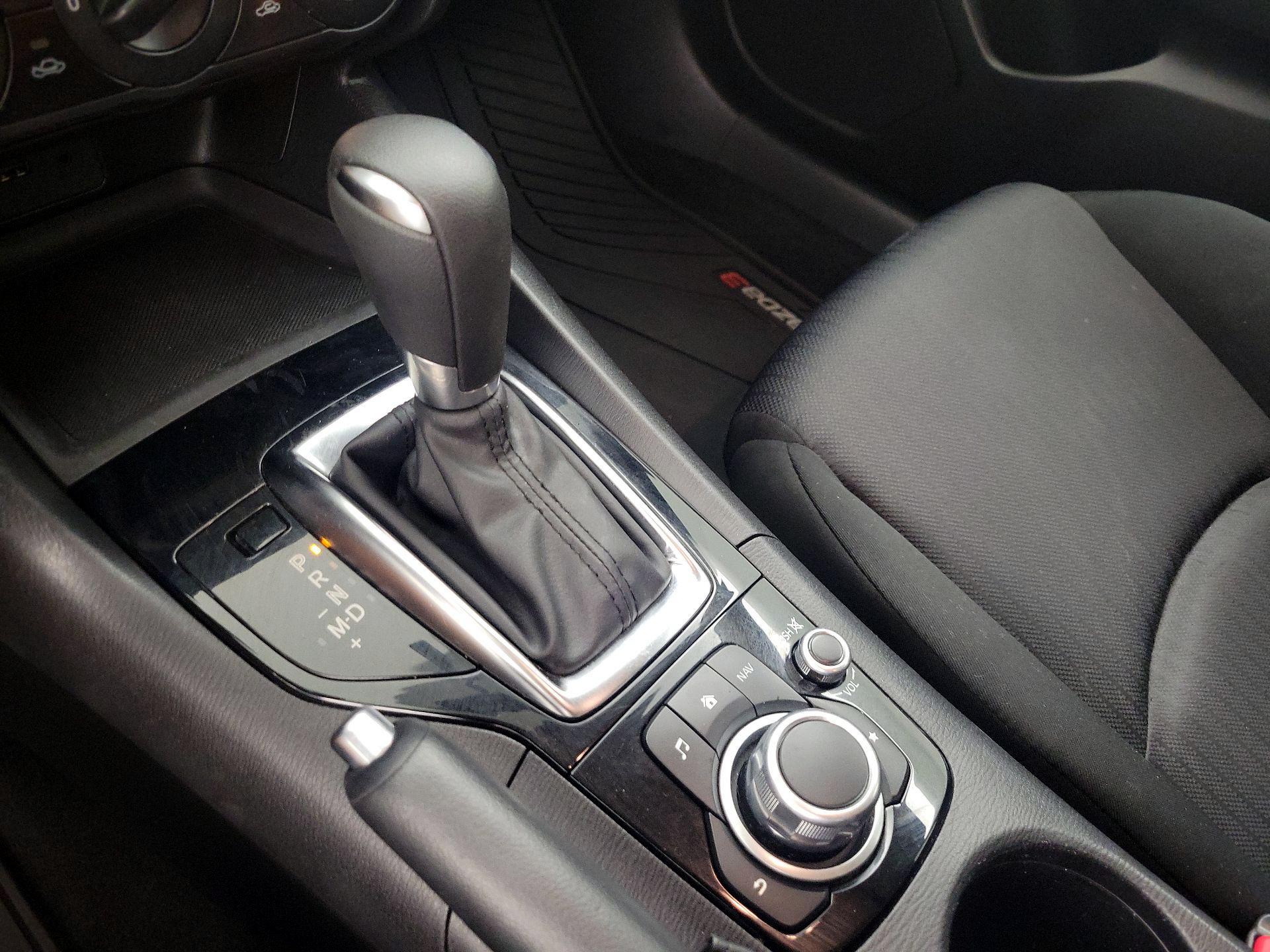 Thumbnail: 2016 Mazda Mazda3 - 17