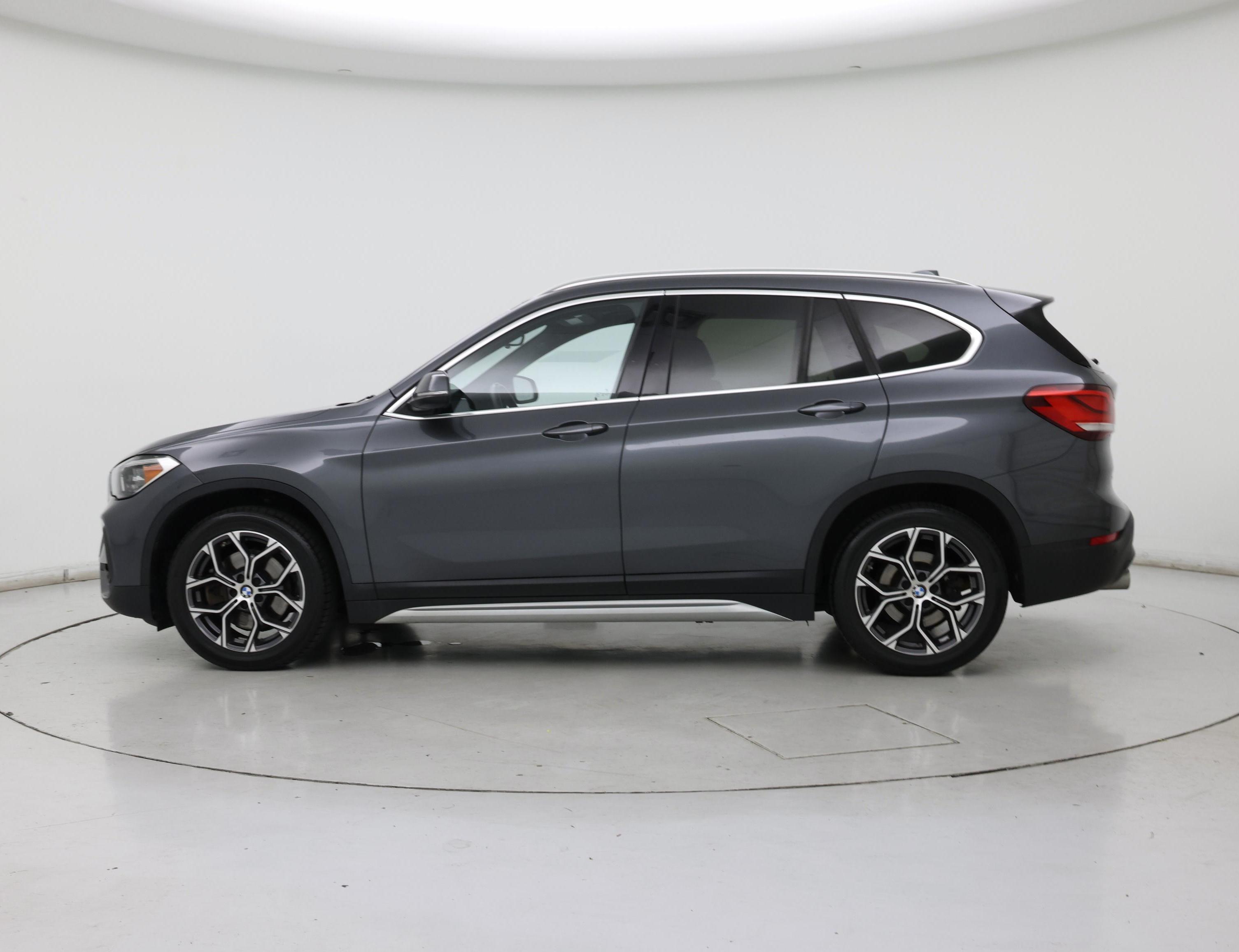 Thumbnail: 2020 BMW X1 - 3