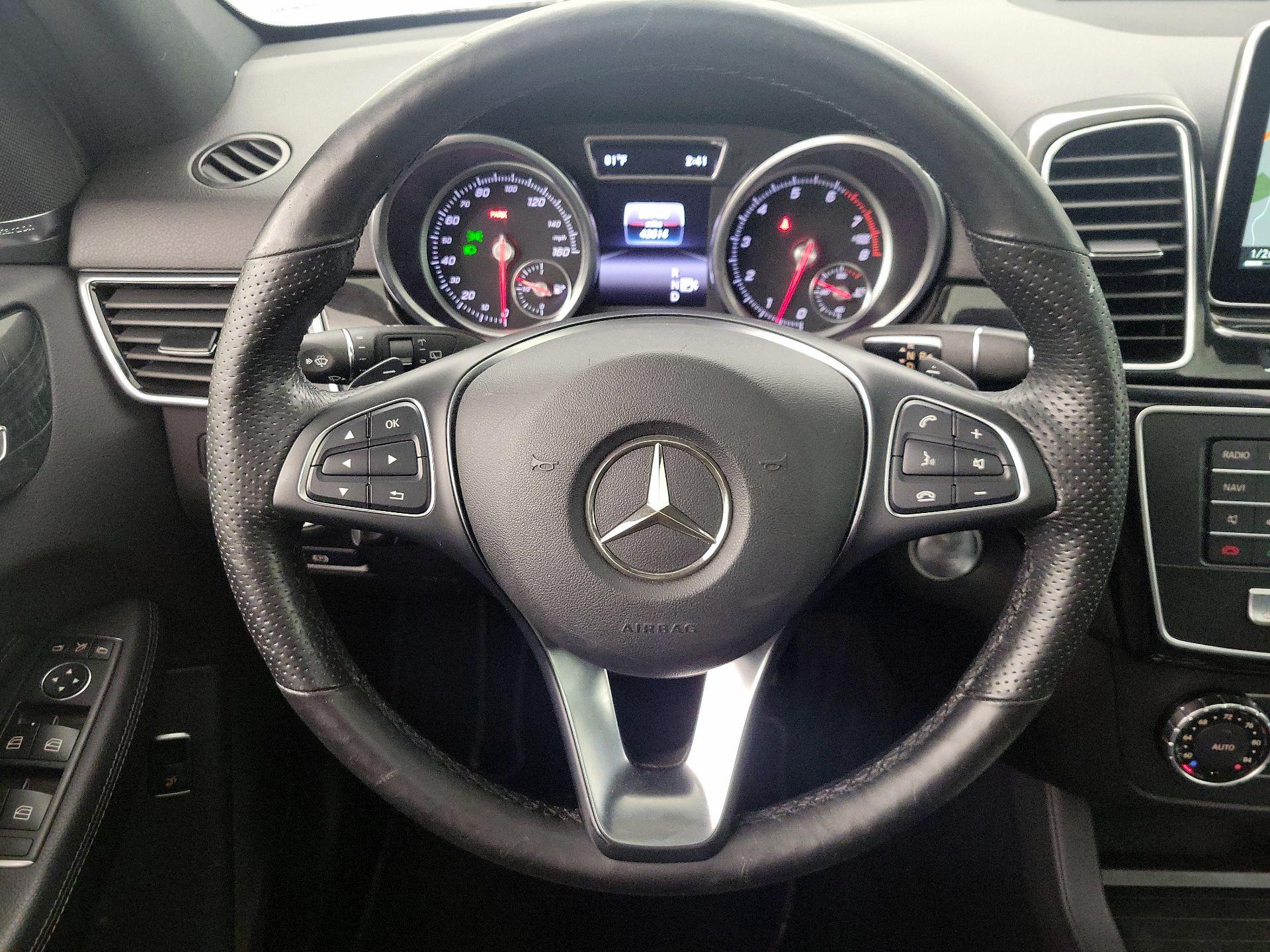 Thumbnail: 2016 Mercedes-Benz GLE - 10