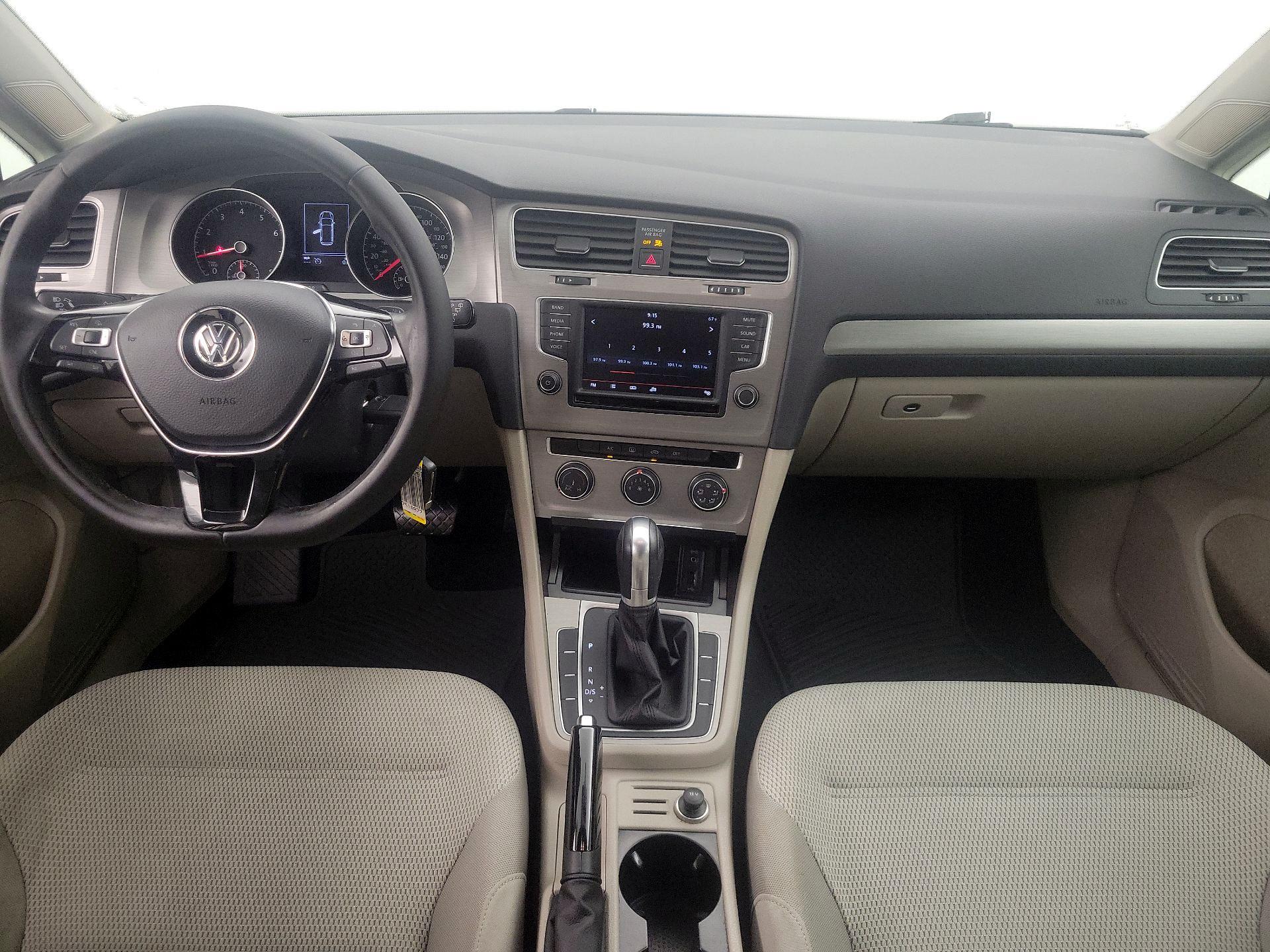 Thumbnail: 2016 Volkswagen Golf - 9