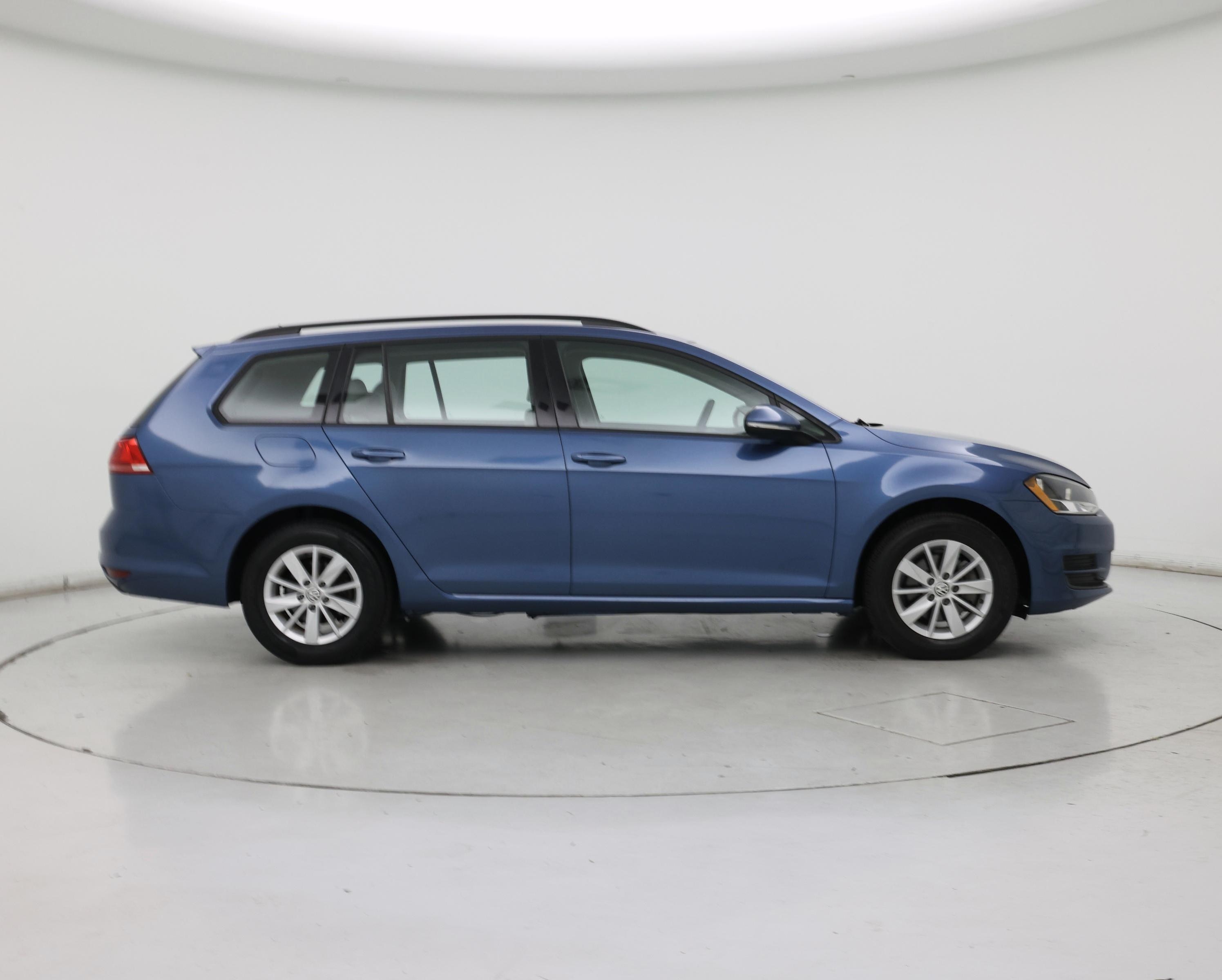 Thumbnail: 2016 Volkswagen Golf - 7