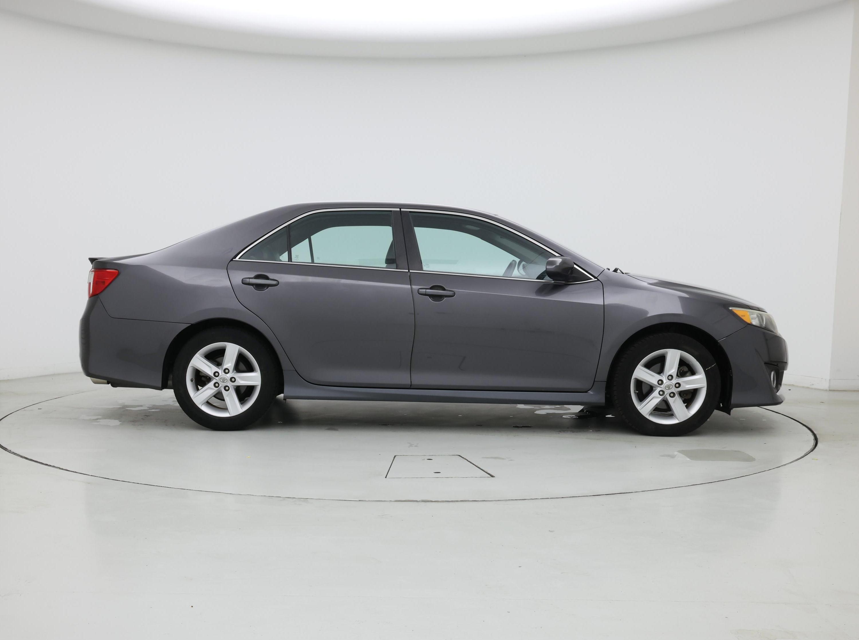 Thumbnail: 2013 Toyota Camry - 7