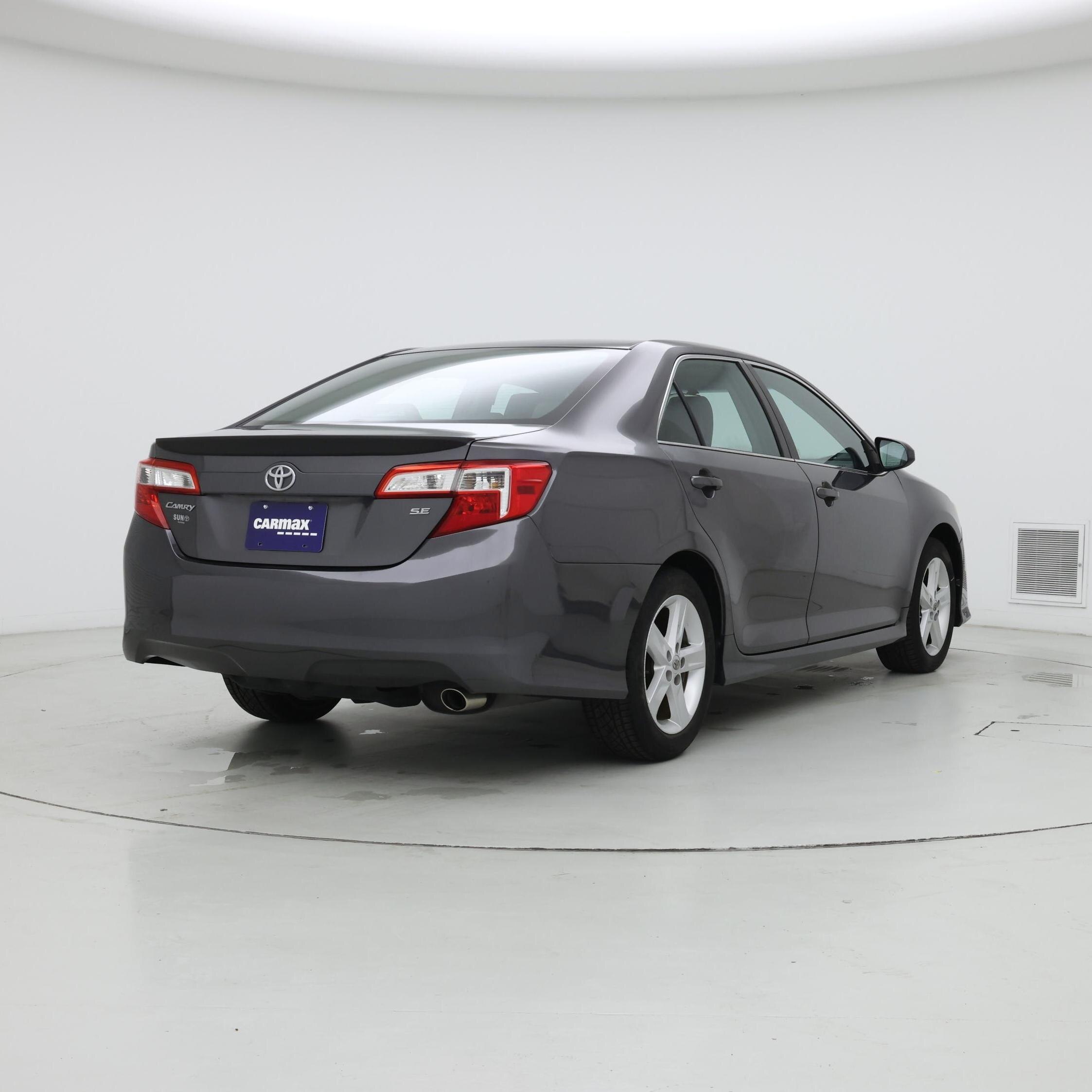 Thumbnail: 2013 Toyota Camry - 8