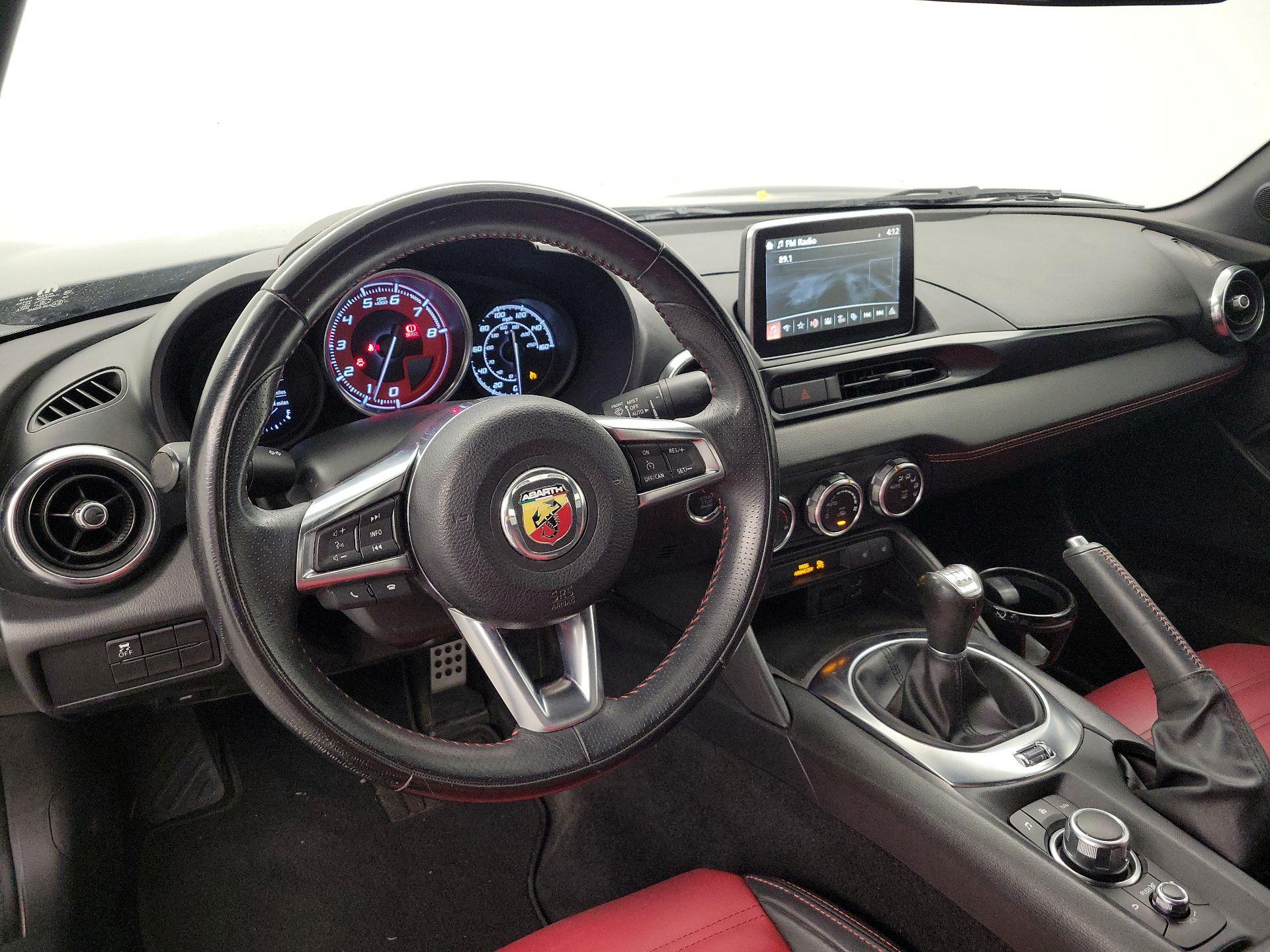 Thumbnail: 2019 Fiat 124 Spider - 9