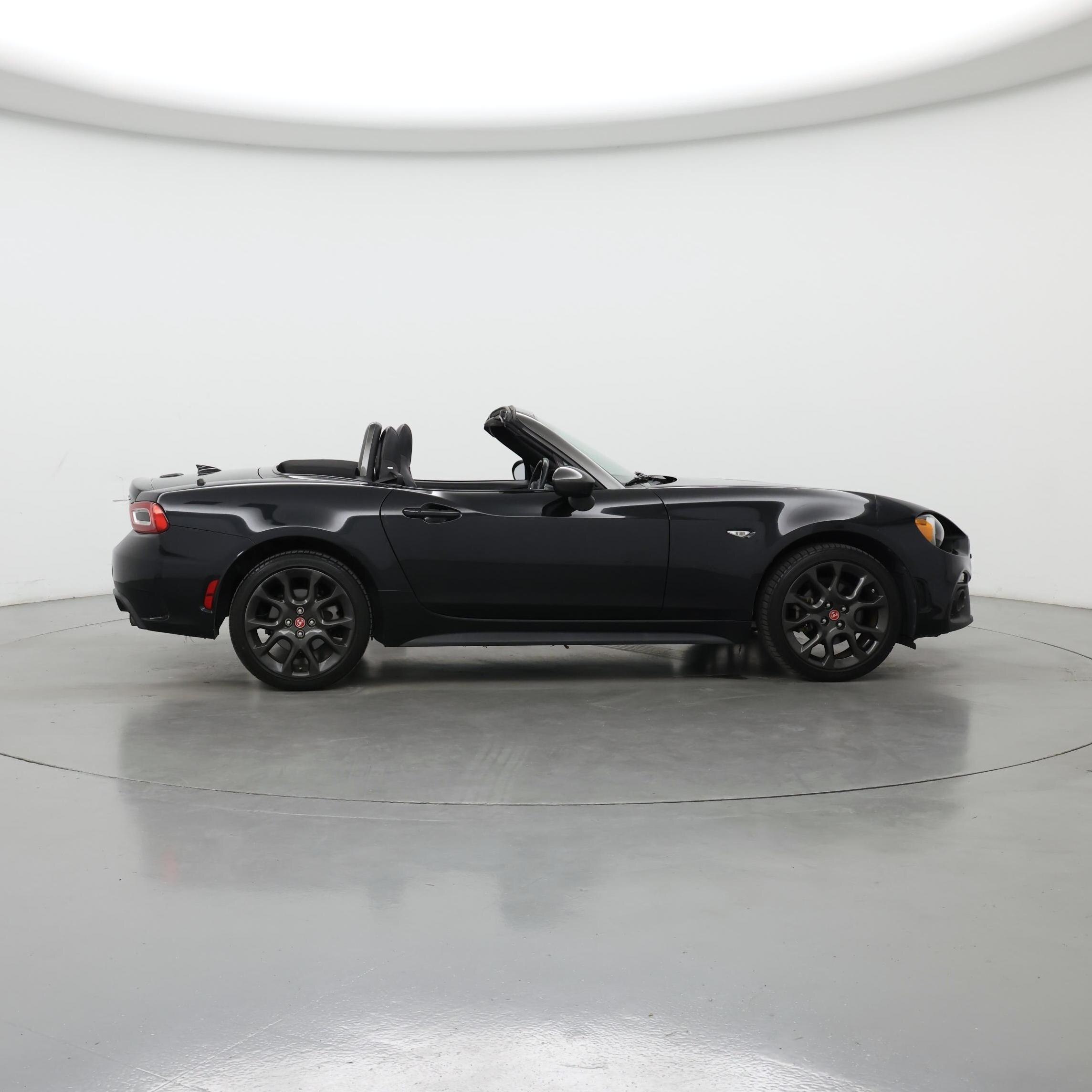 Thumbnail: 2019 Fiat 124 Spider - 7